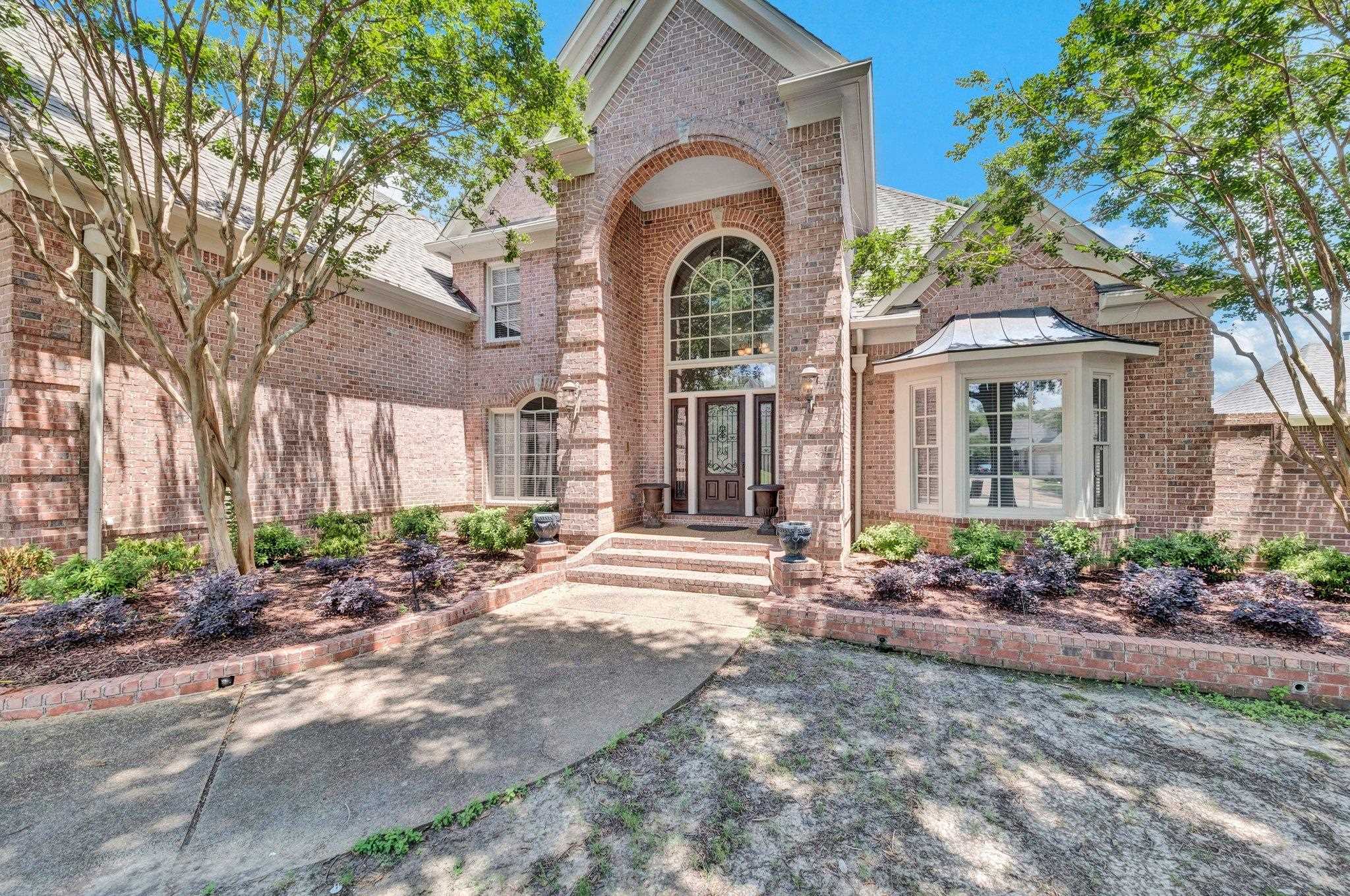 1062 CENTER RIDGE RD