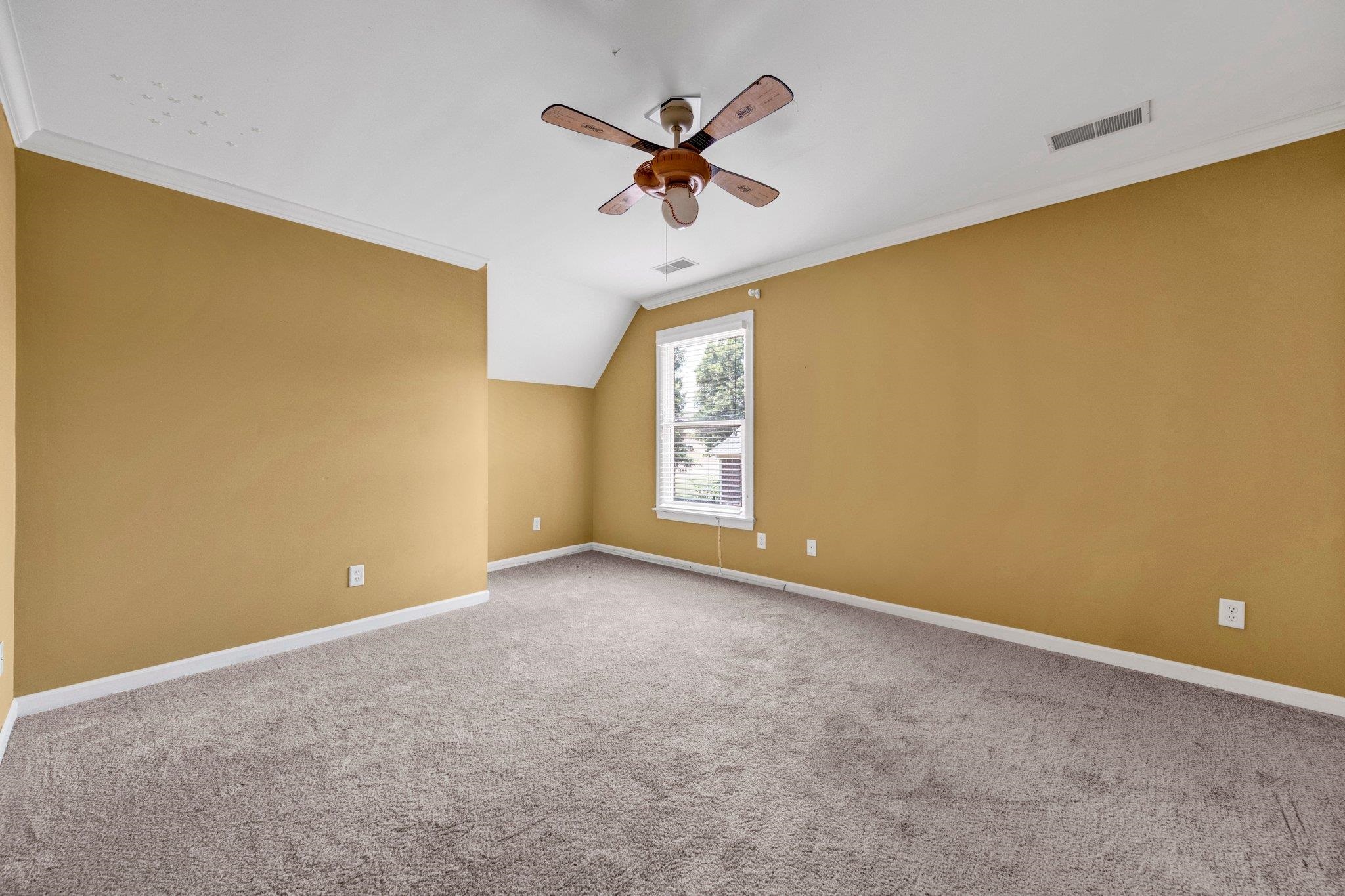 1062 CENTER RIDGE RD