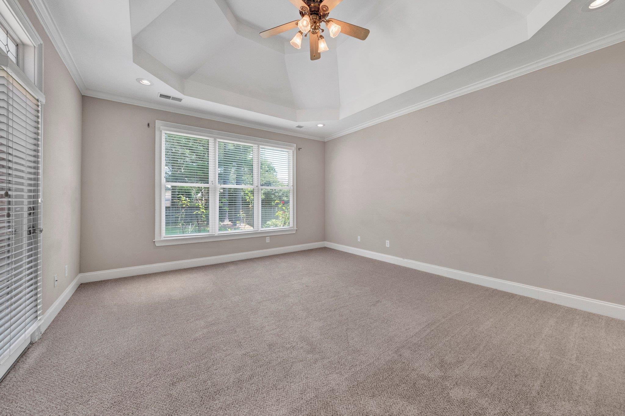 1062 CENTER RIDGE RD