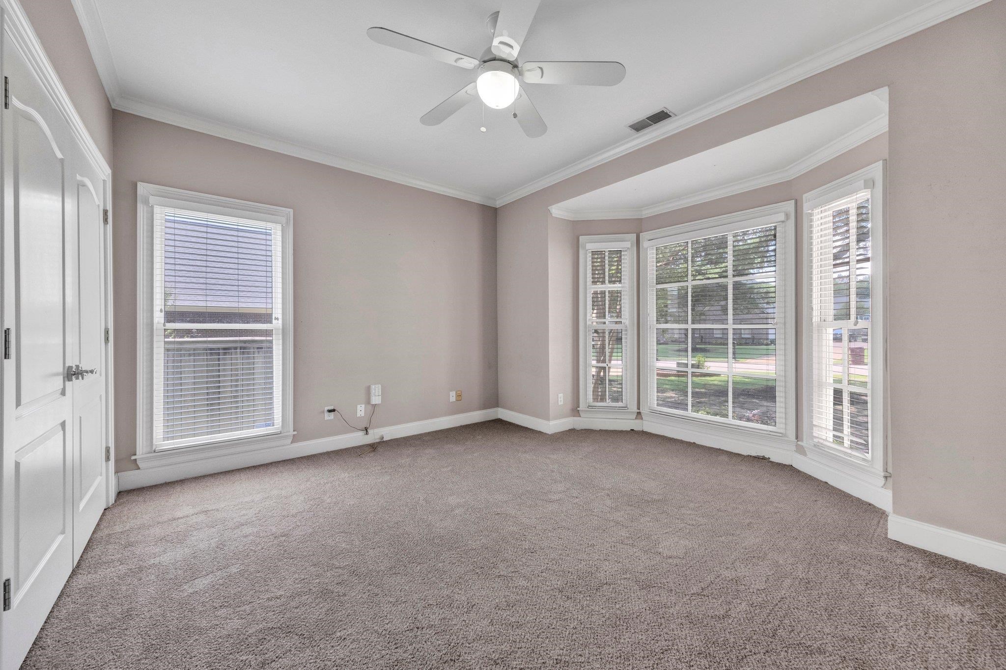 1062 CENTER RIDGE RD