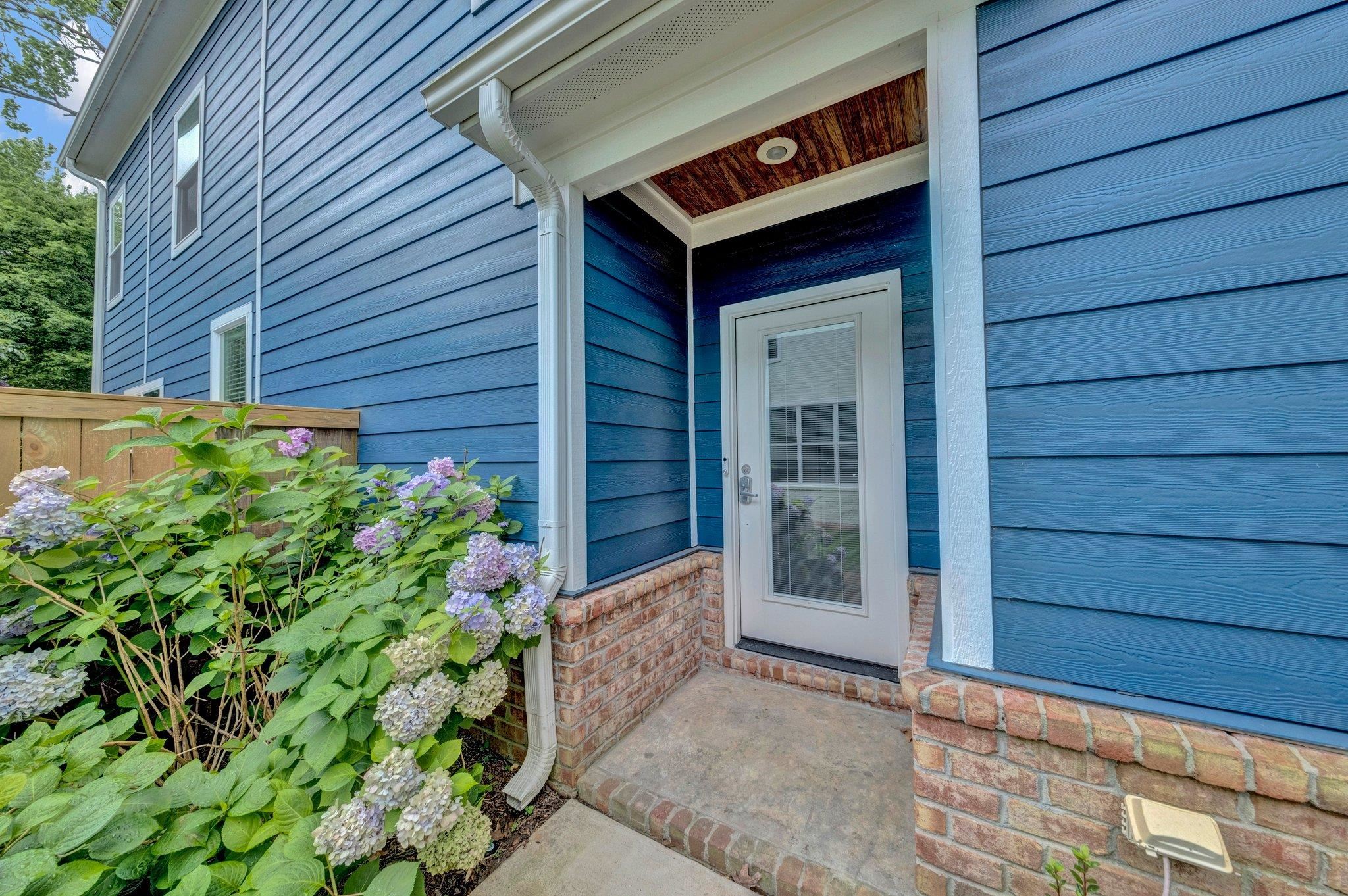 1160 HARBOR RIVER CV