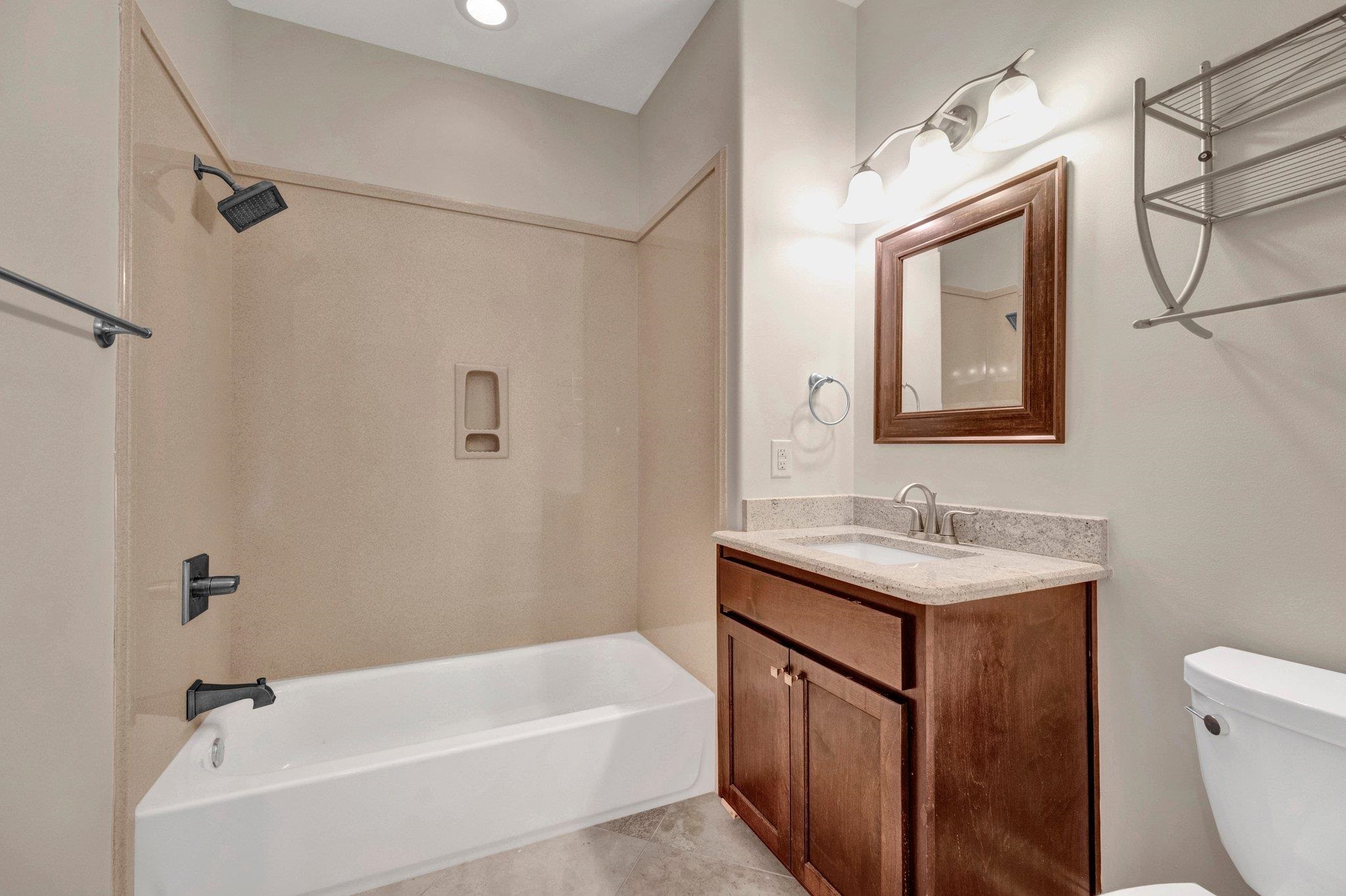 1160 HARBOR RIVER CV