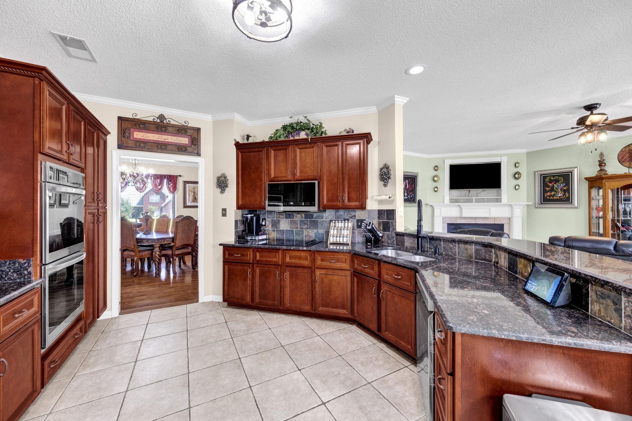 6661 E EASEAWAY CV E