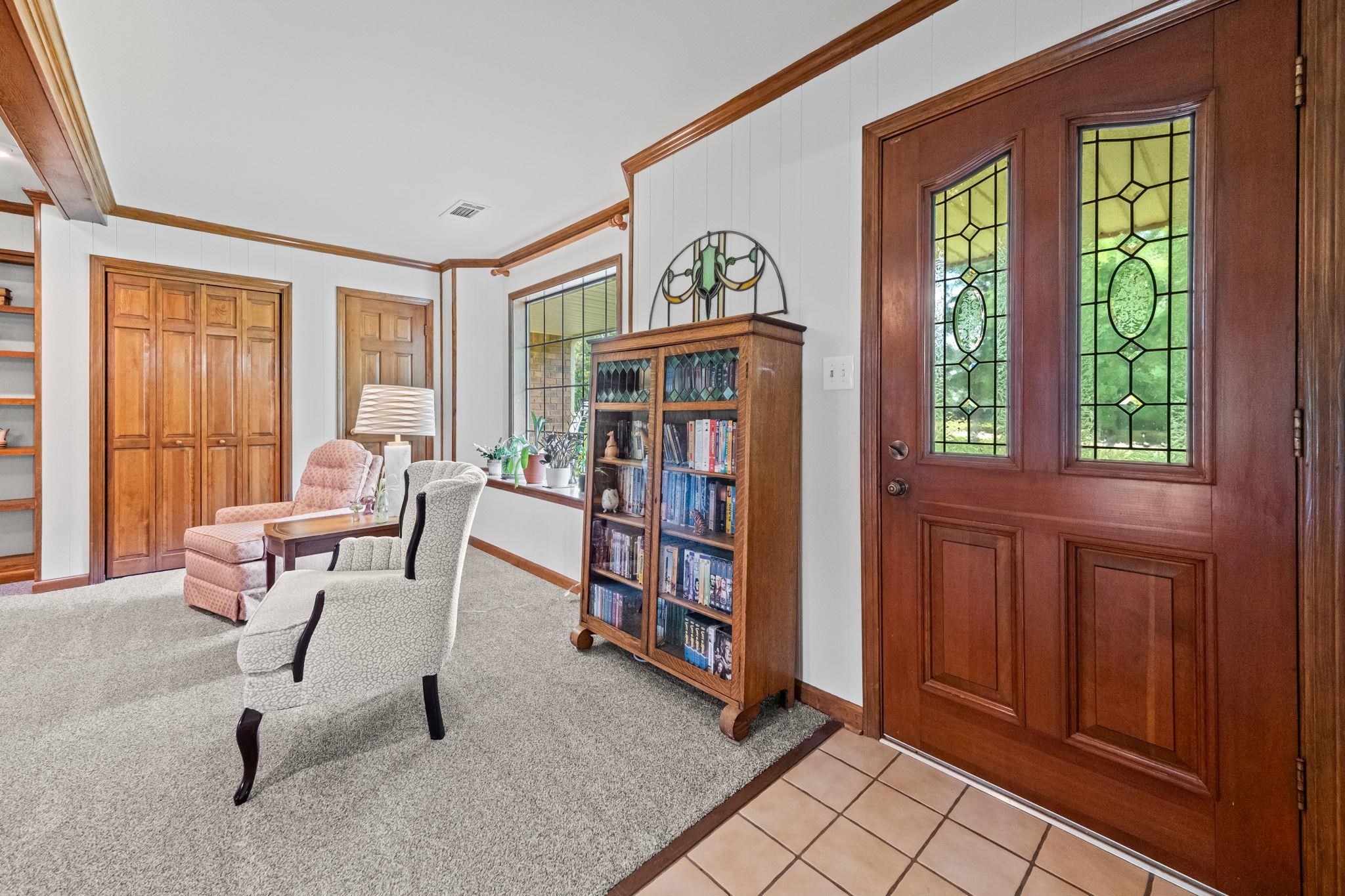 8140 HUNTERS HILL CV