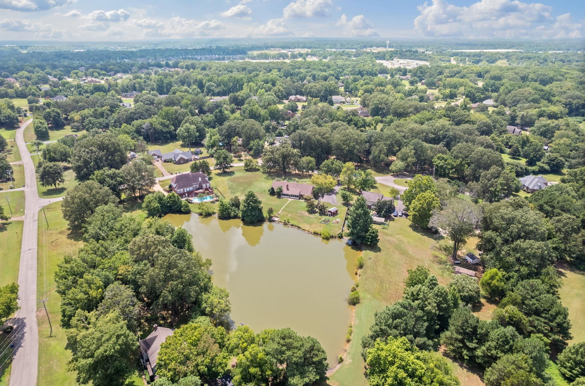 8140 HUNTERS HILL CV