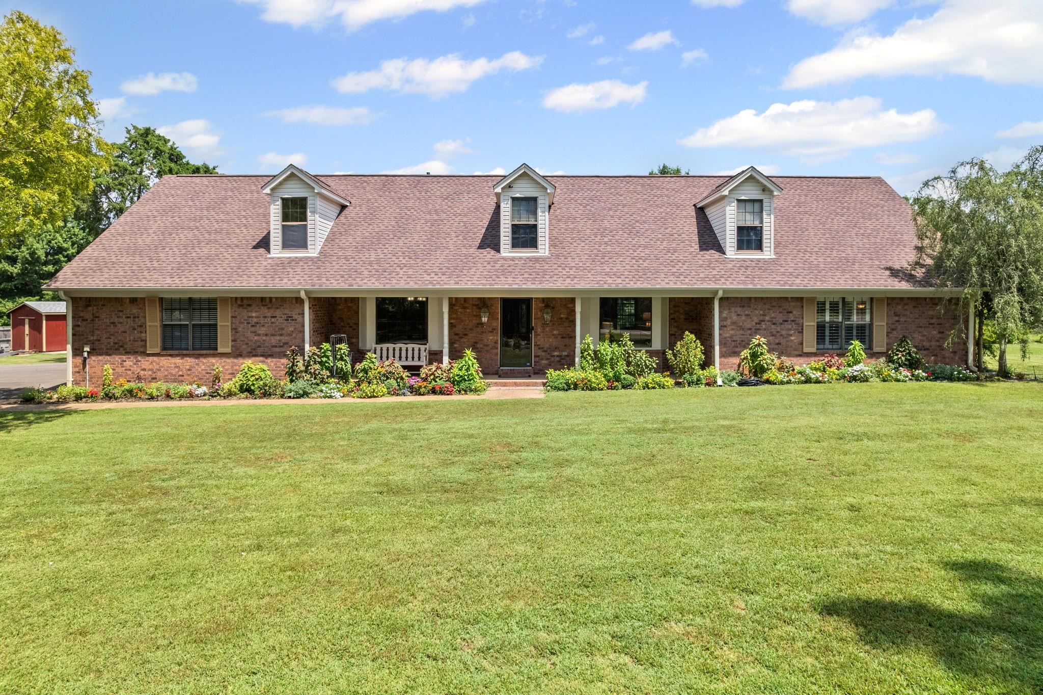 8140 HUNTERS HILL CV