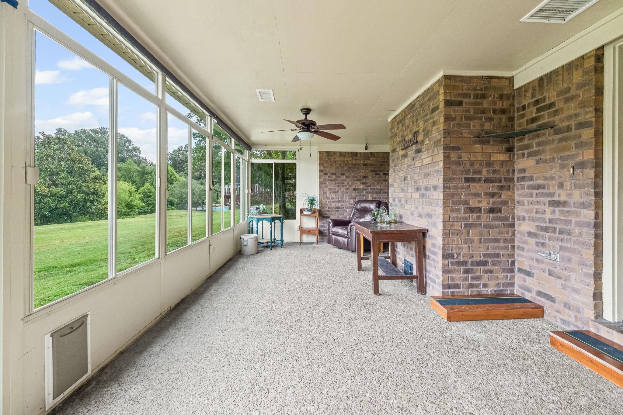 8140 HUNTERS HILL CV