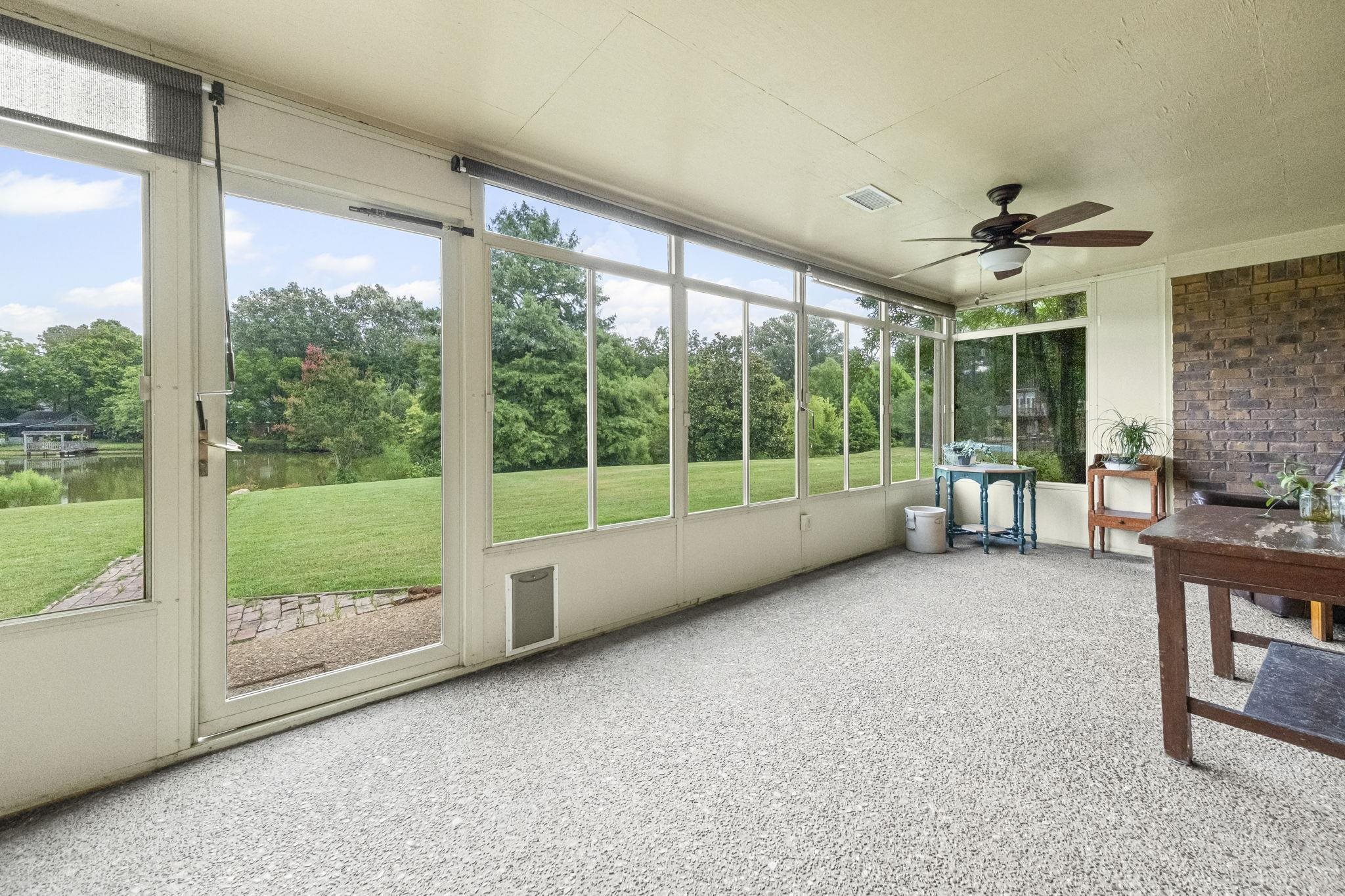 8140 HUNTERS HILL CV