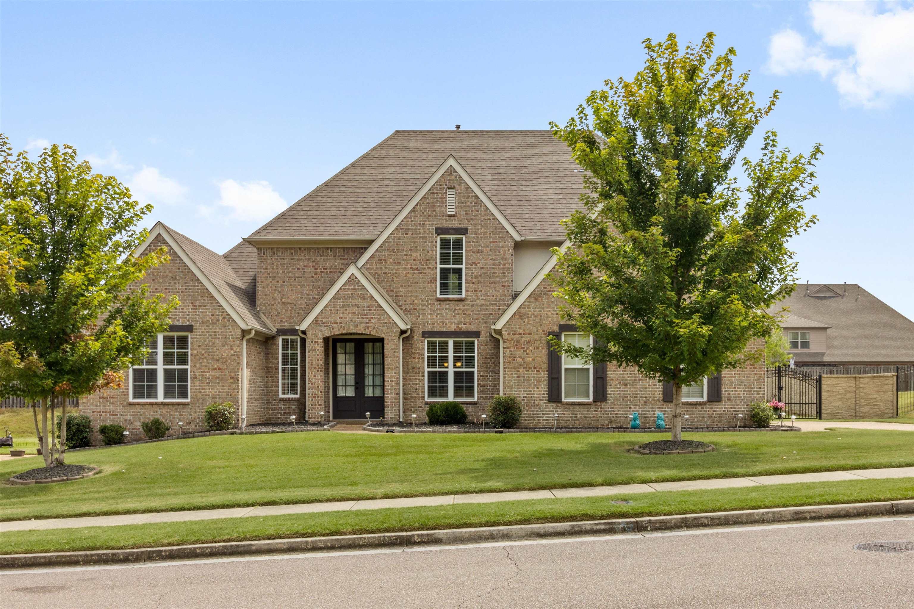 4588 CRADDLE HILL DR