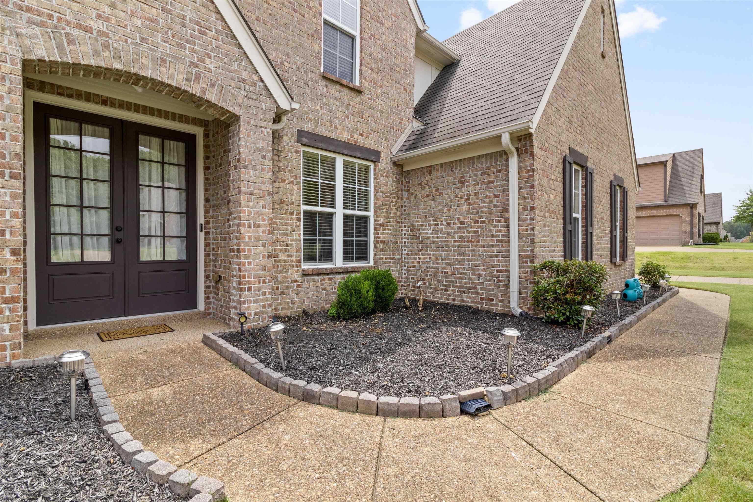 4588 CRADDLE HILL DR
