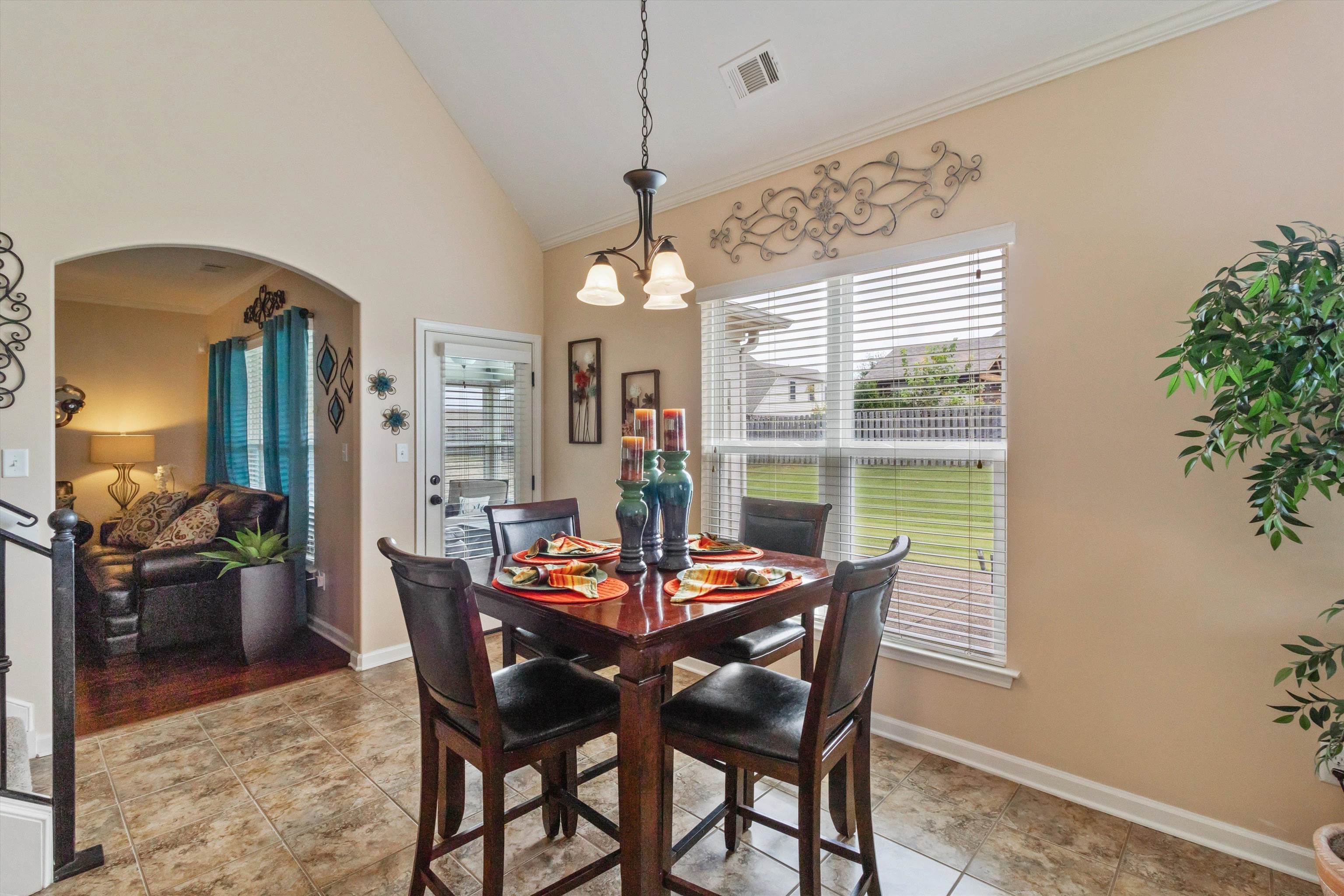4588 CRADDLE HILL DR