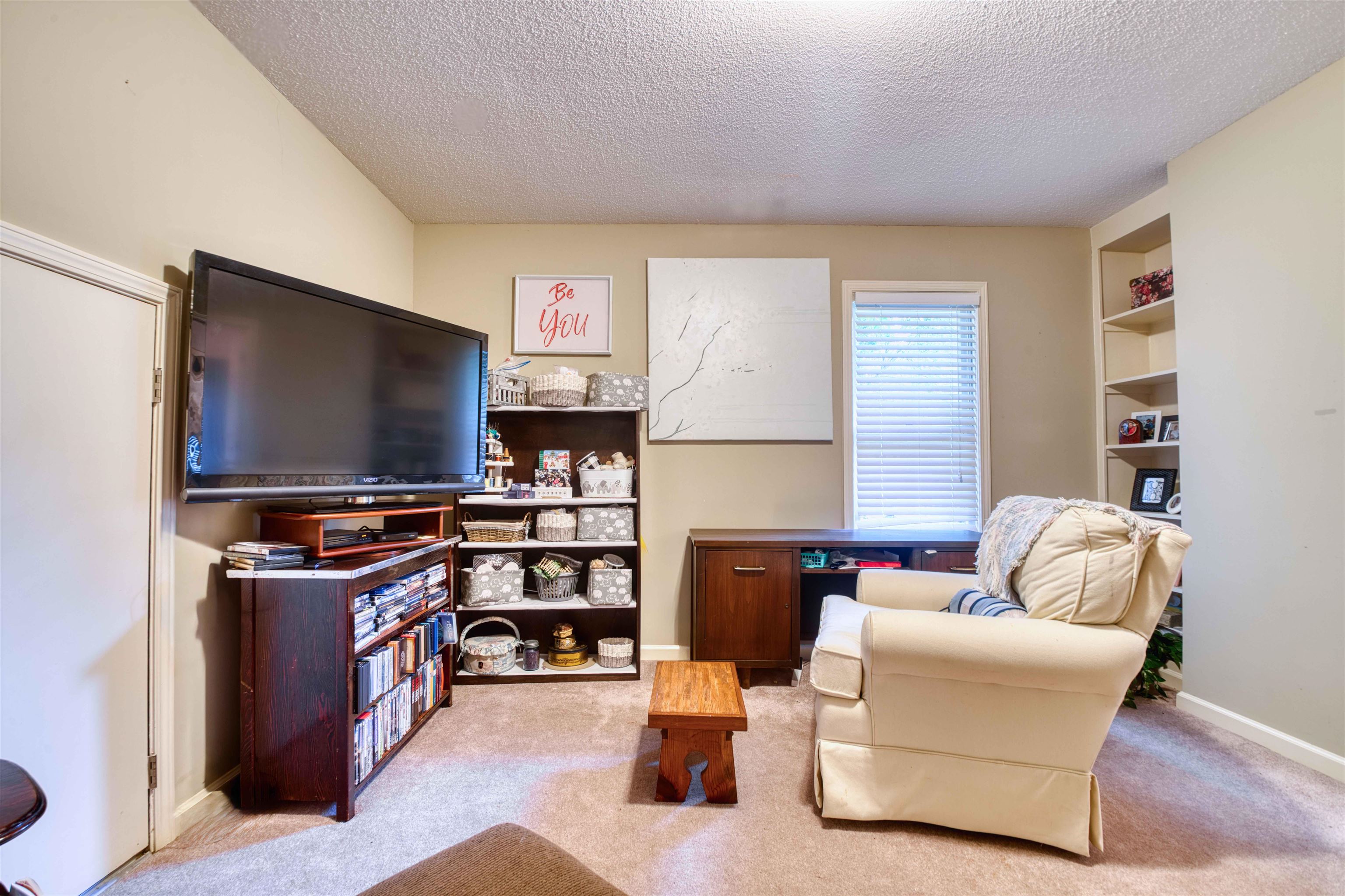 510 OLD OAK LN