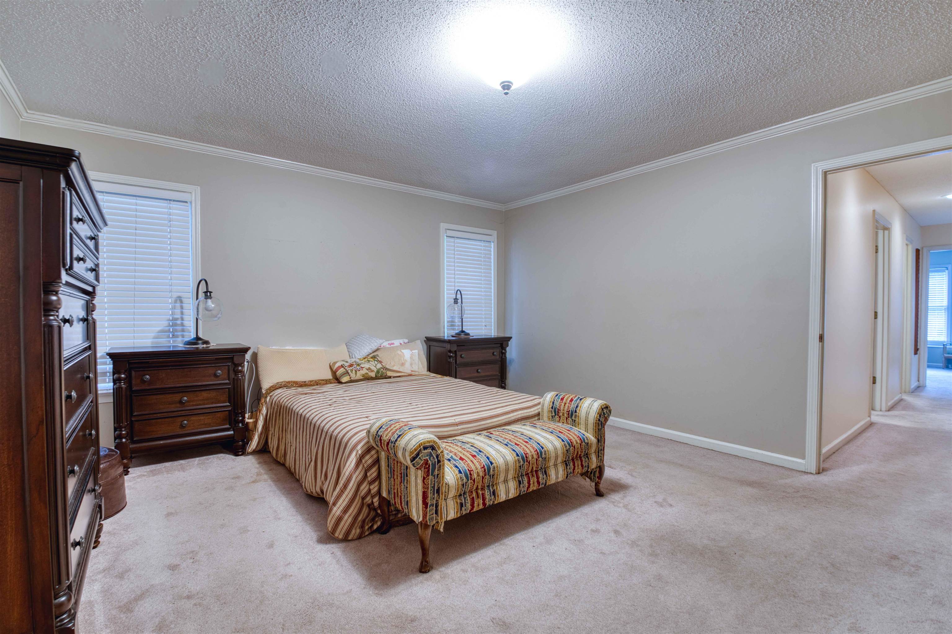 510 OLD OAK LN