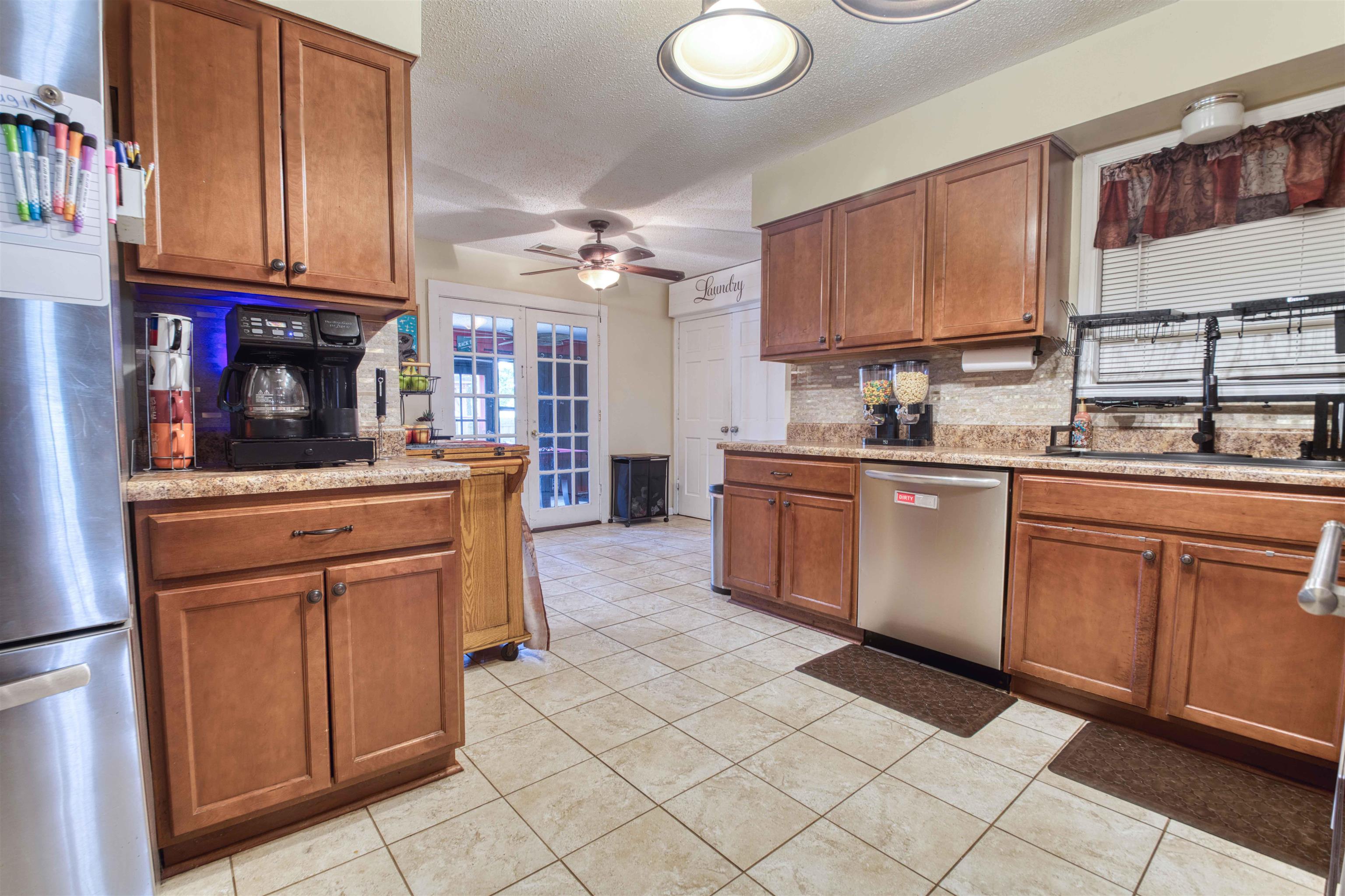 3216 VENSON DR