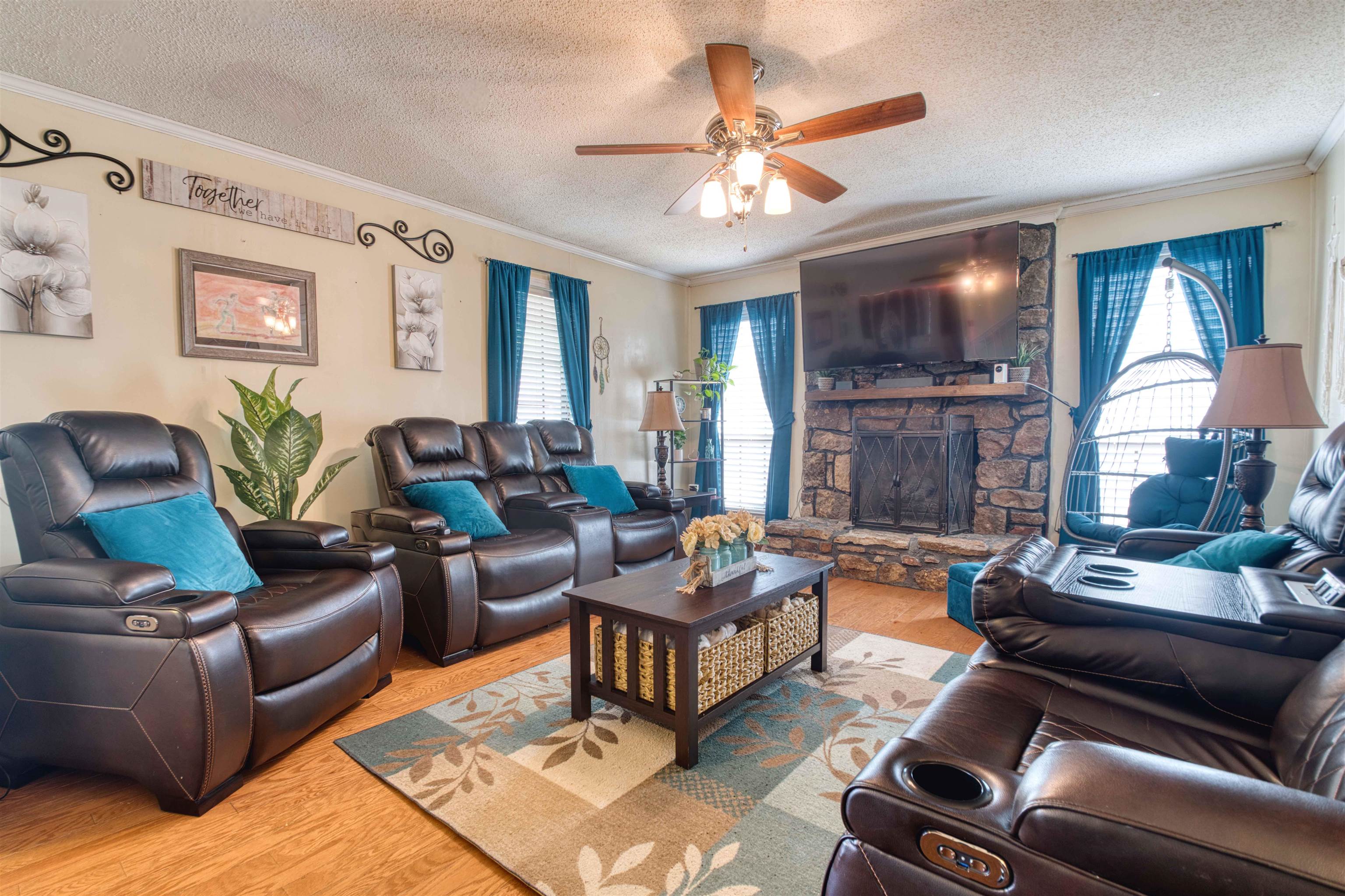 3216 VENSON DR