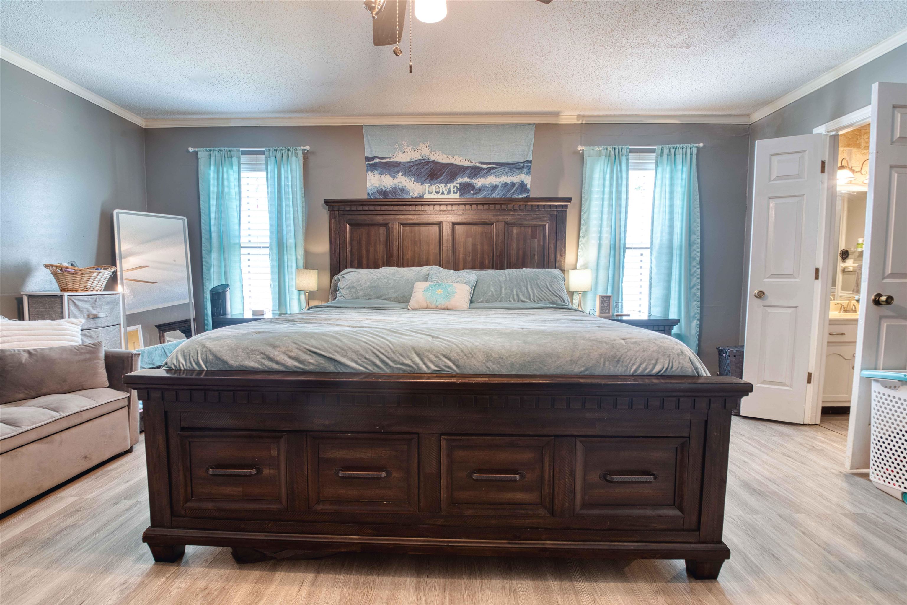 3216 VENSON DR