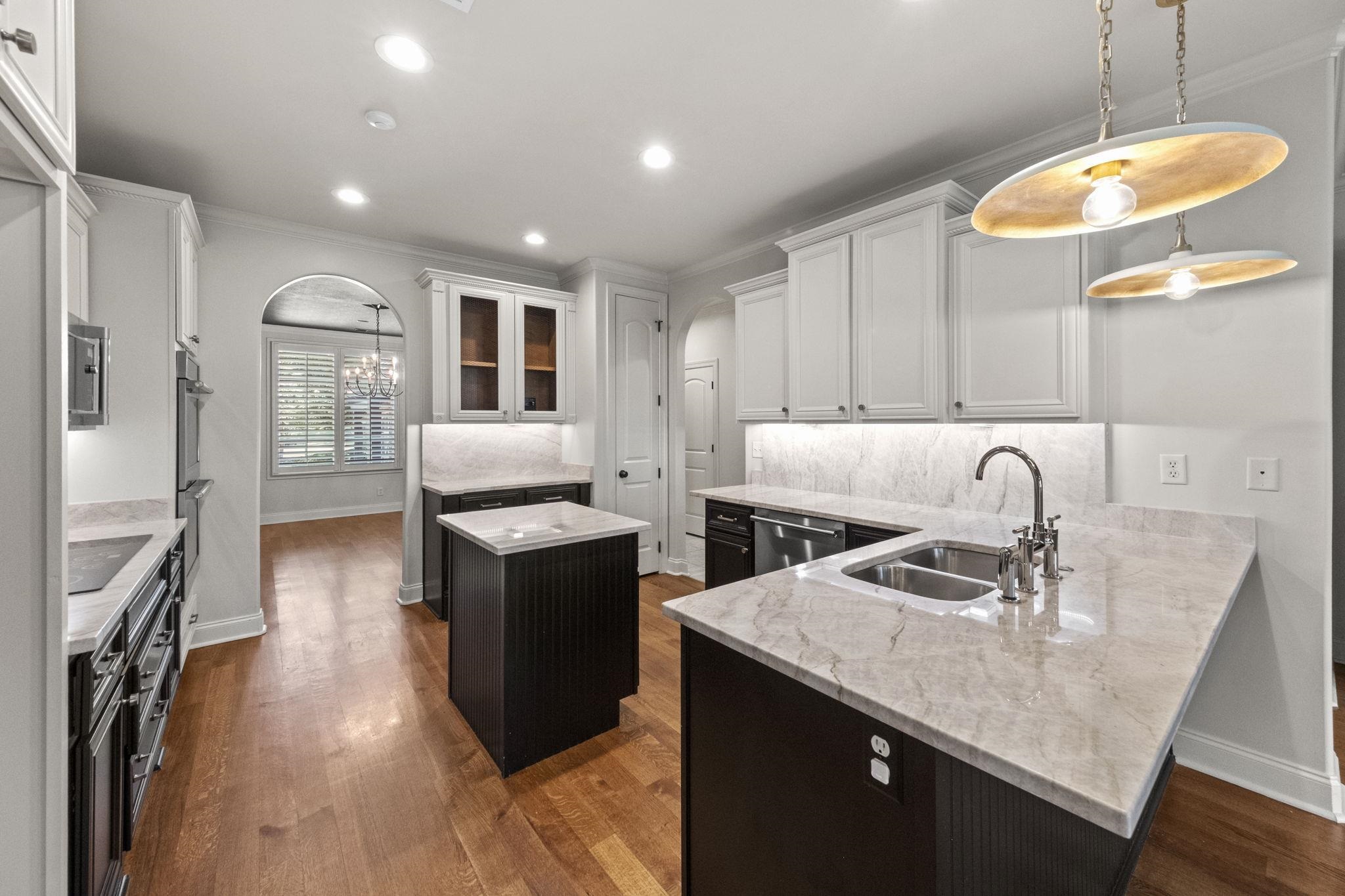 10069 CHALET SPRINGS DR