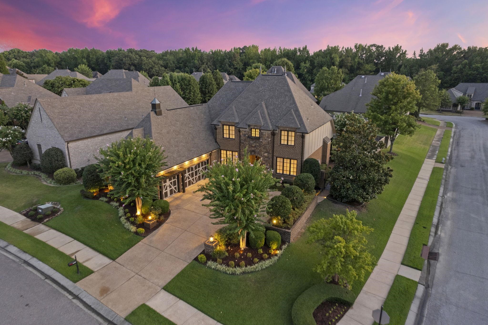 10069 CHALET SPRINGS DR