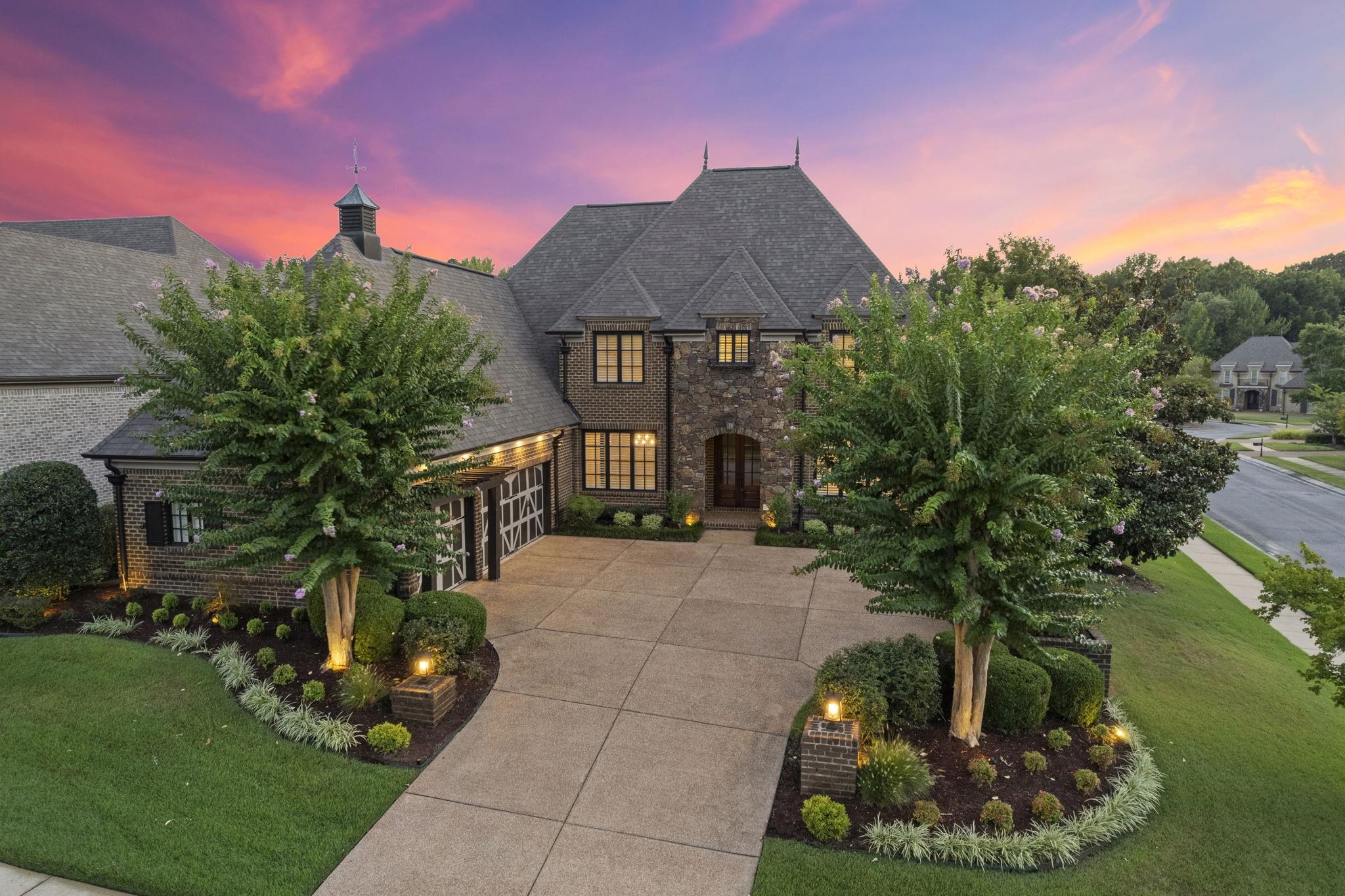 10069 CHALET SPRINGS DR