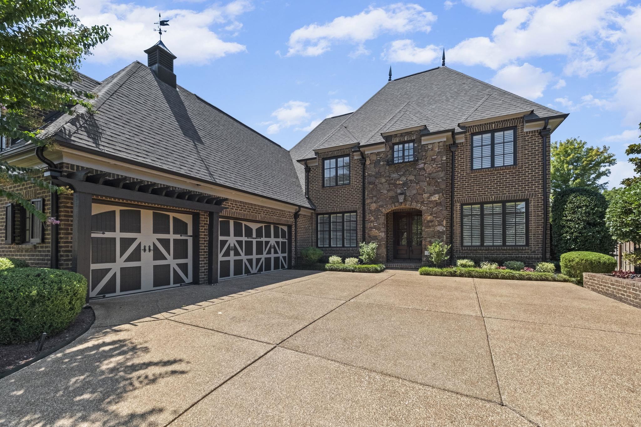 10069 CHALET SPRINGS DR