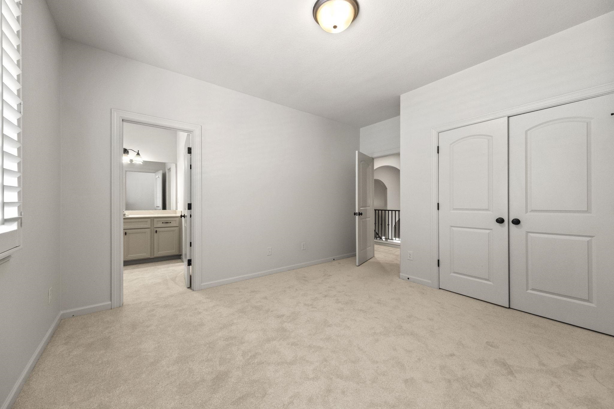 10069 CHALET SPRINGS DR