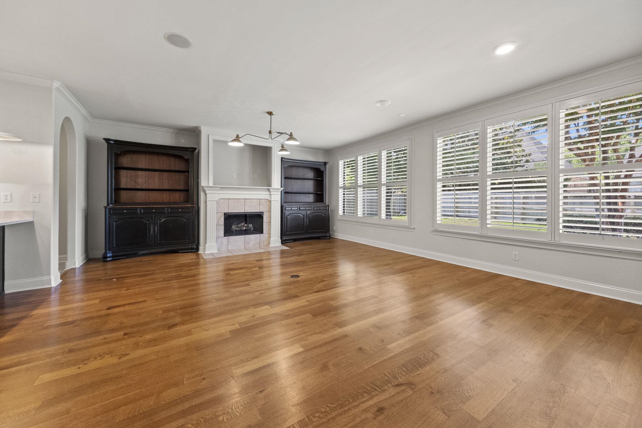 10069 CHALET SPRINGS DR