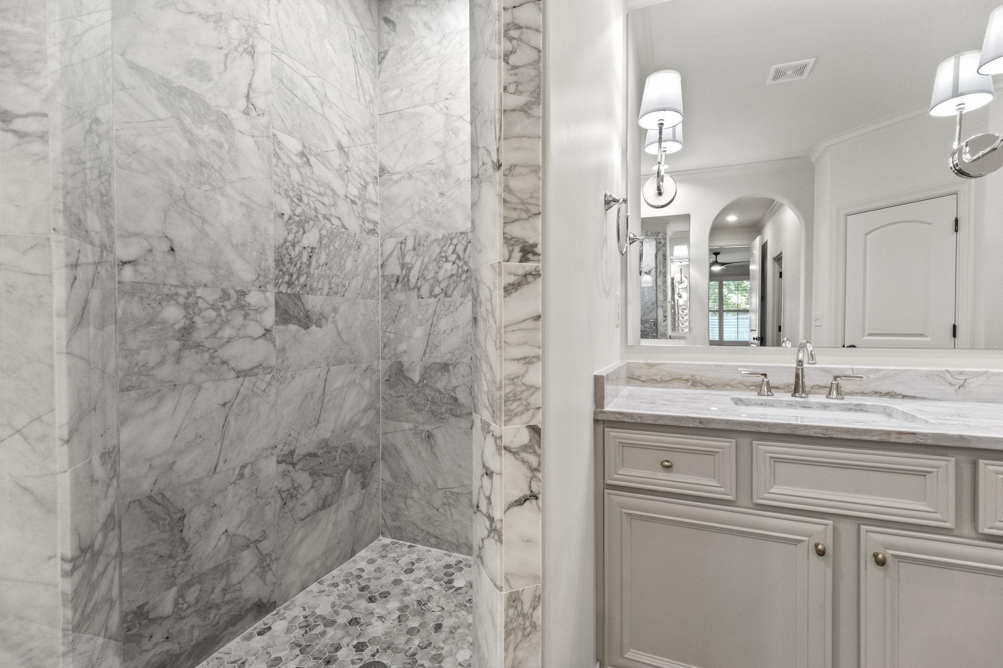 10069 CHALET SPRINGS DR