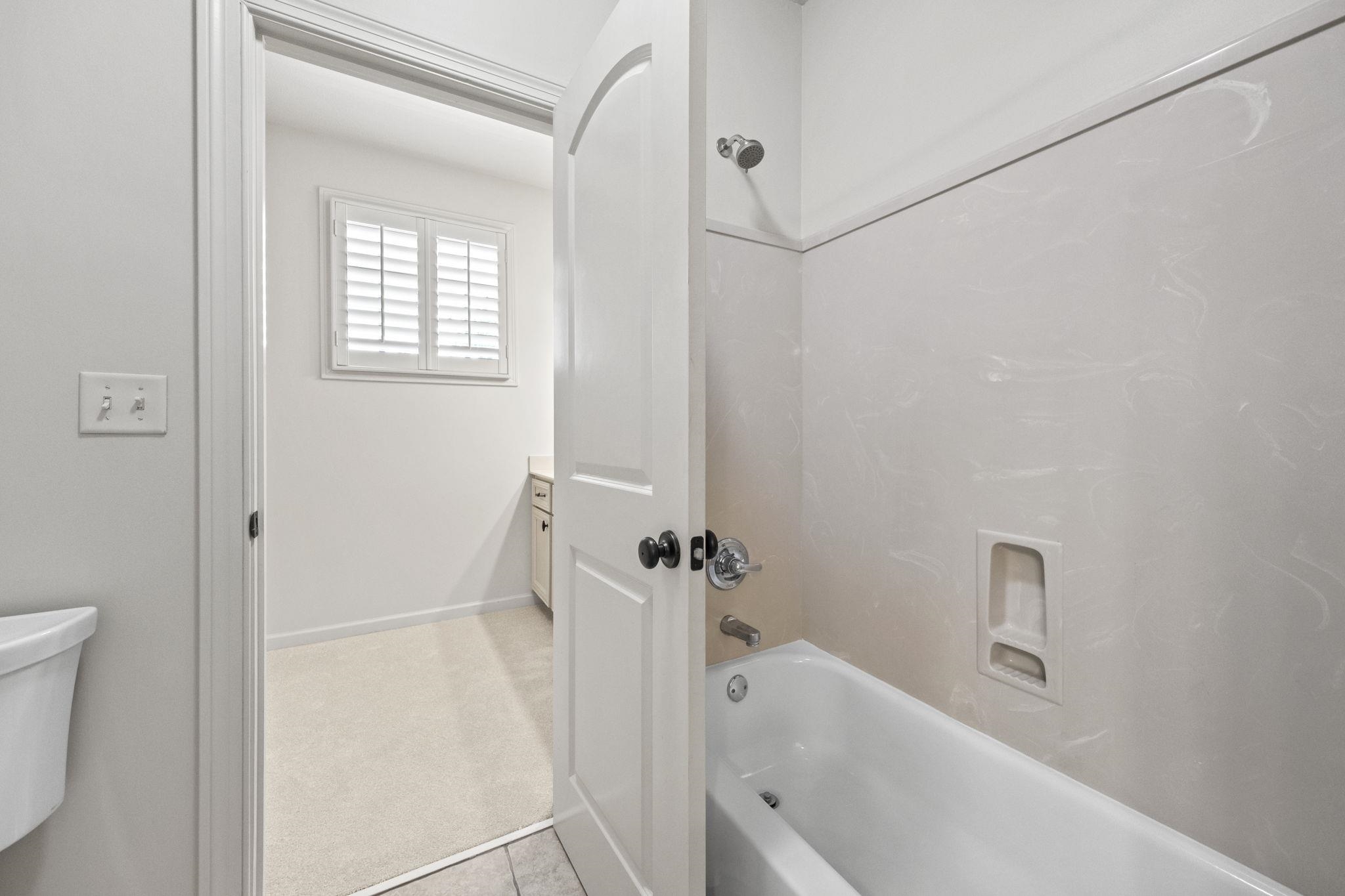 10069 CHALET SPRINGS DR