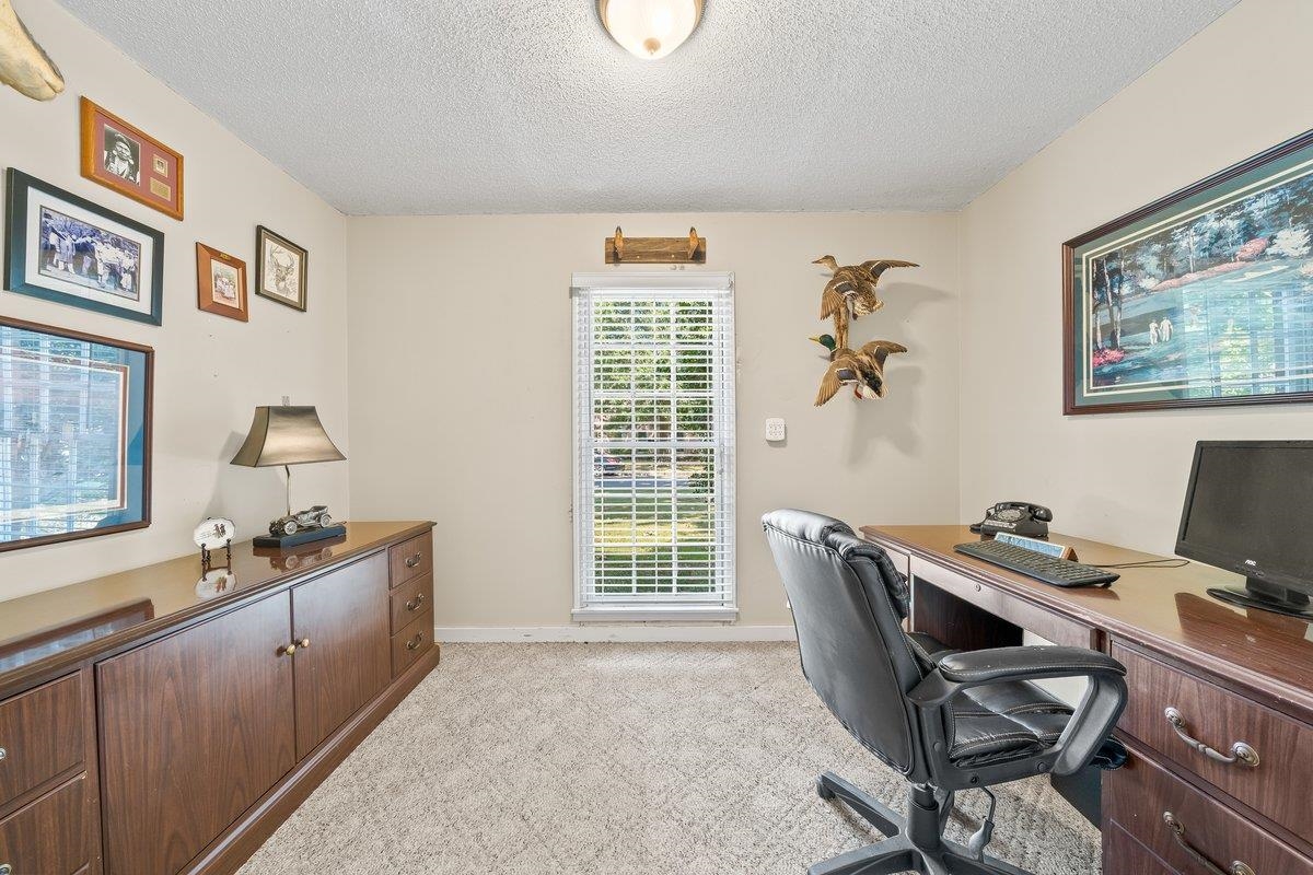 8401 KINGS TRAIL CV
