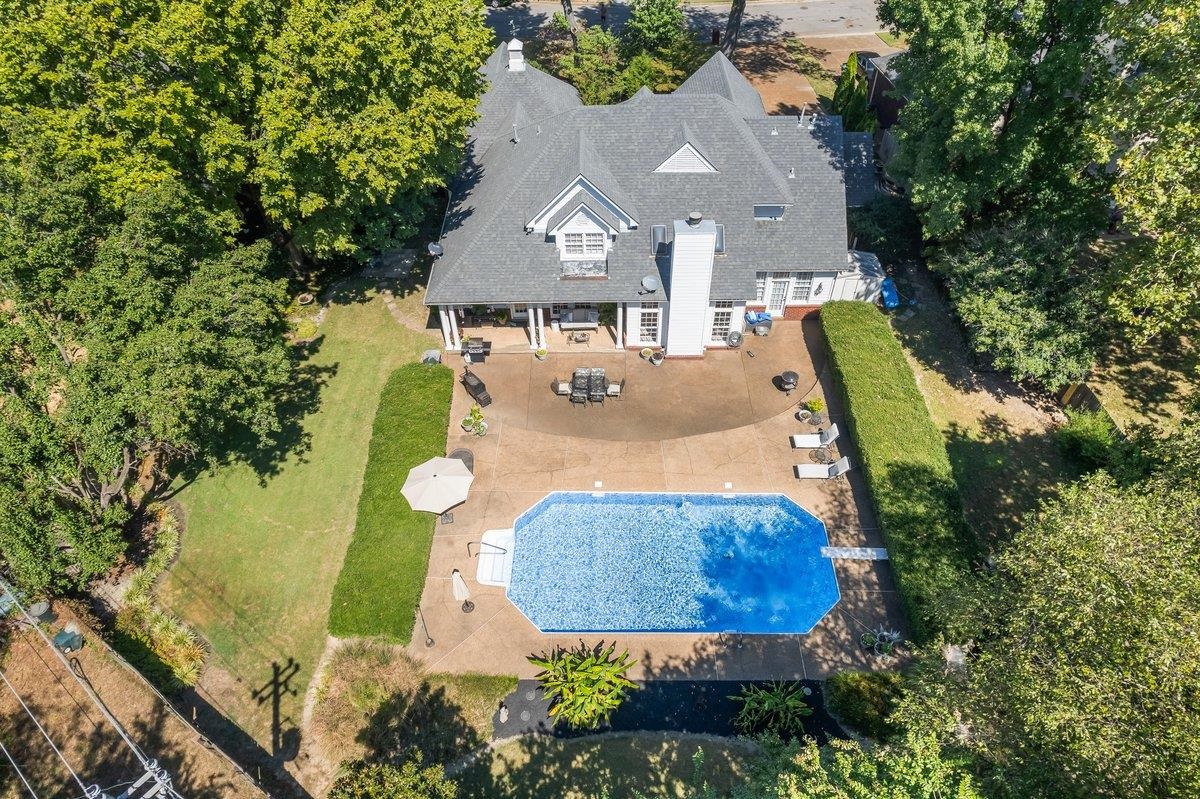 8401 KINGS TRAIL CV