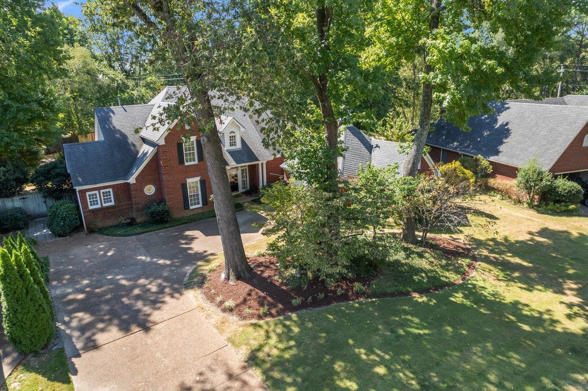 8401 KINGS TRAIL CV