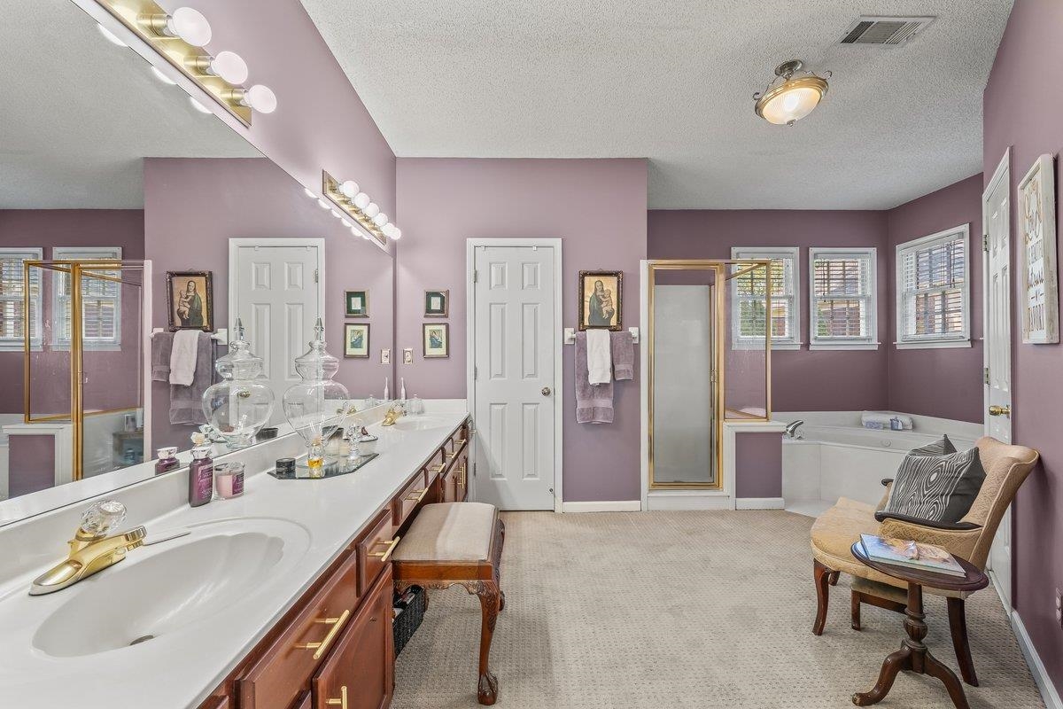 8401 KINGS TRAIL CV