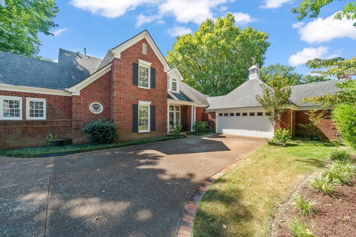 8401 KINGS TRAIL CV