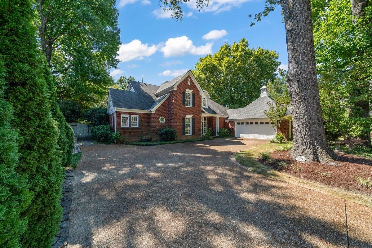 8401 KINGS TRAIL CV