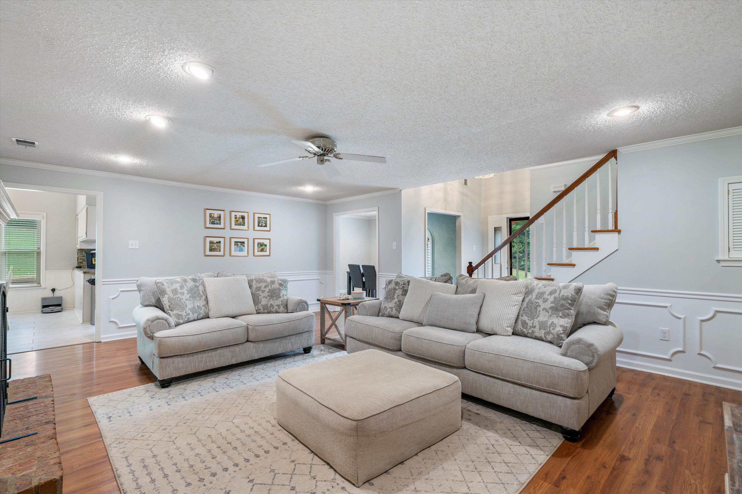 9427 MORNING WOODS CV