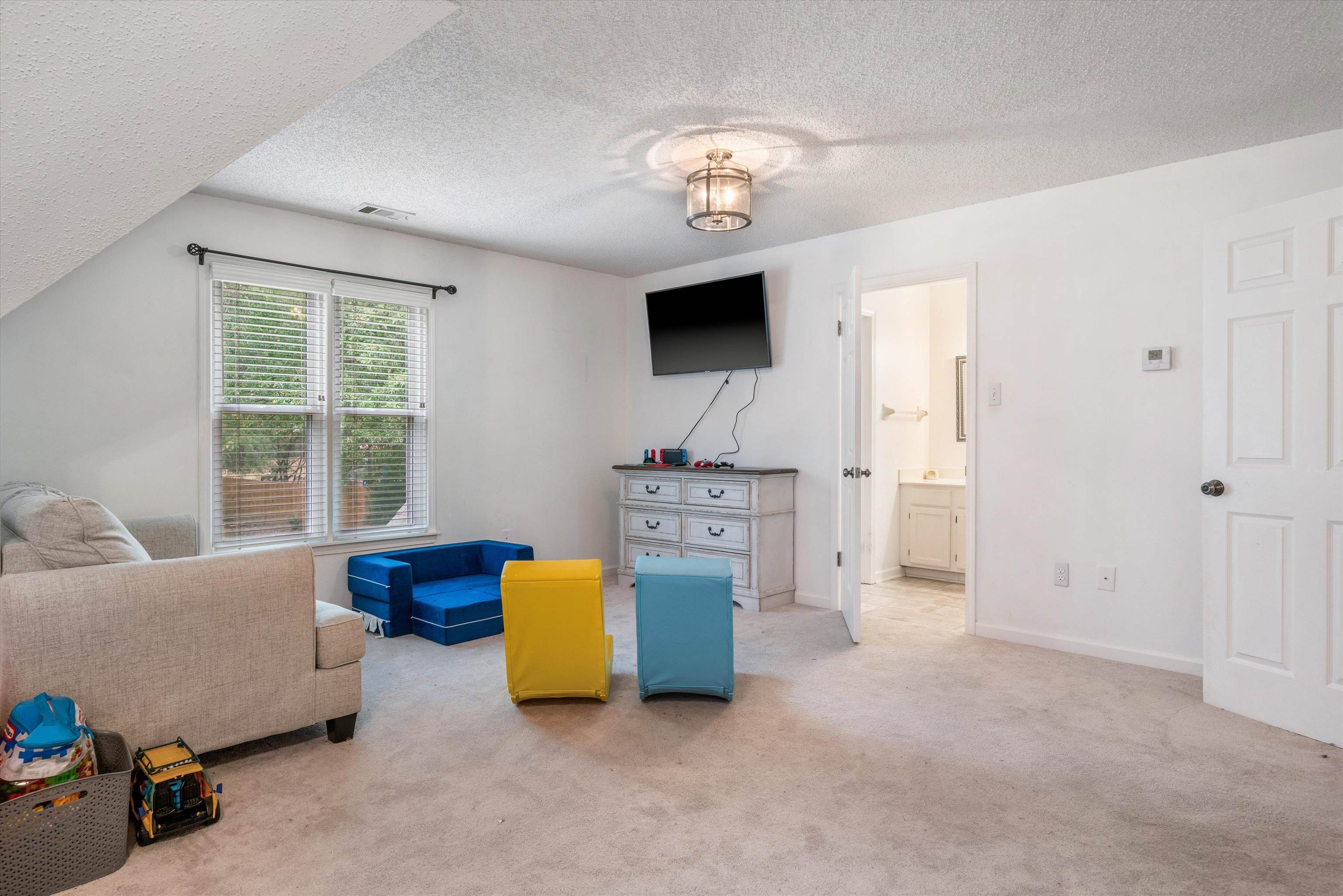 9427 MORNING WOODS CV