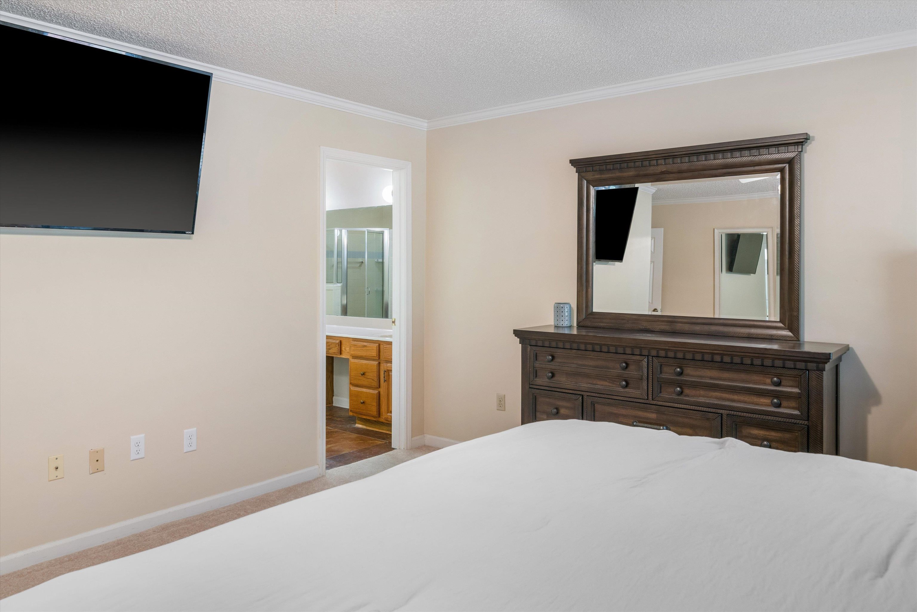 9427 MORNING WOODS CV