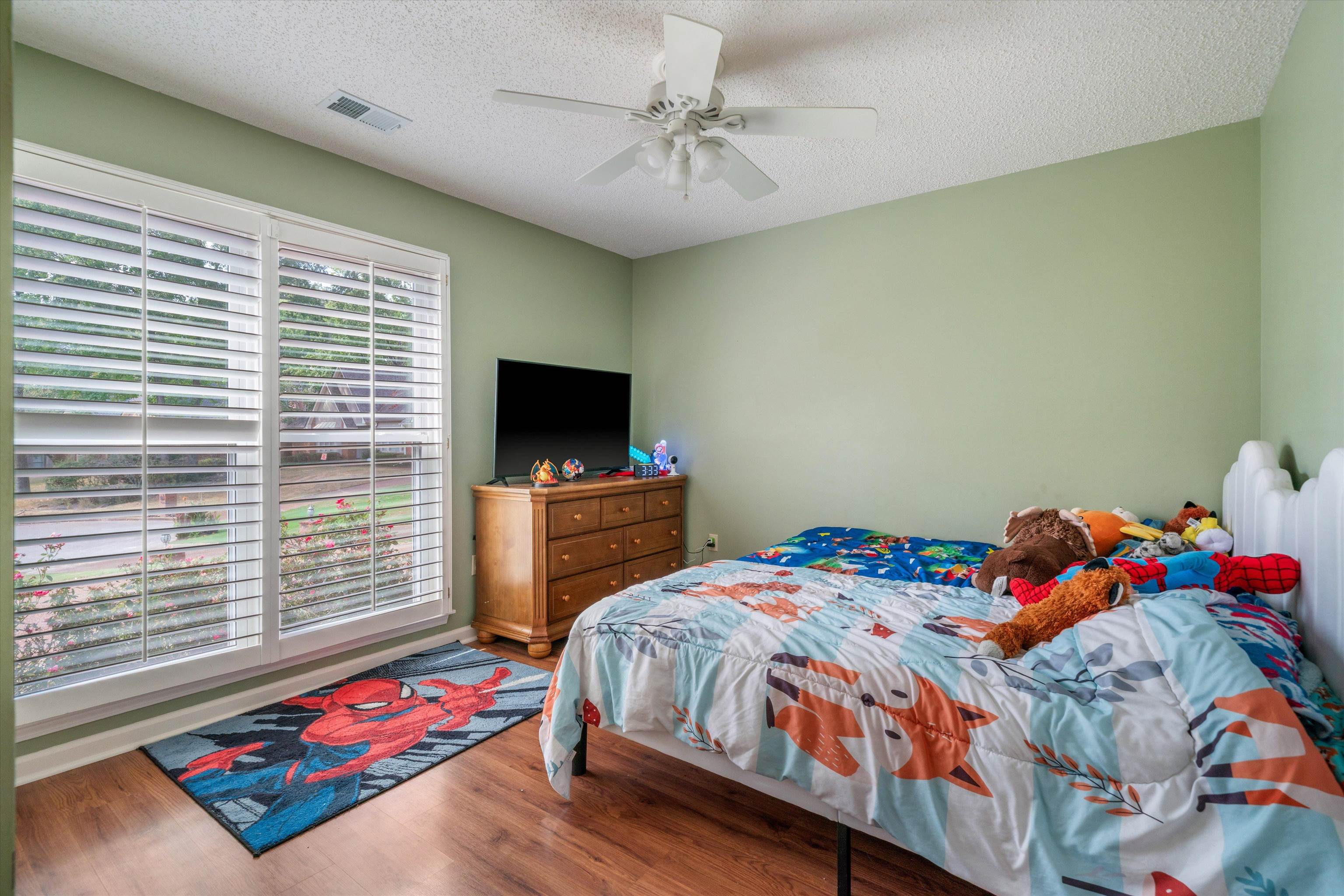 9427 MORNING WOODS CV