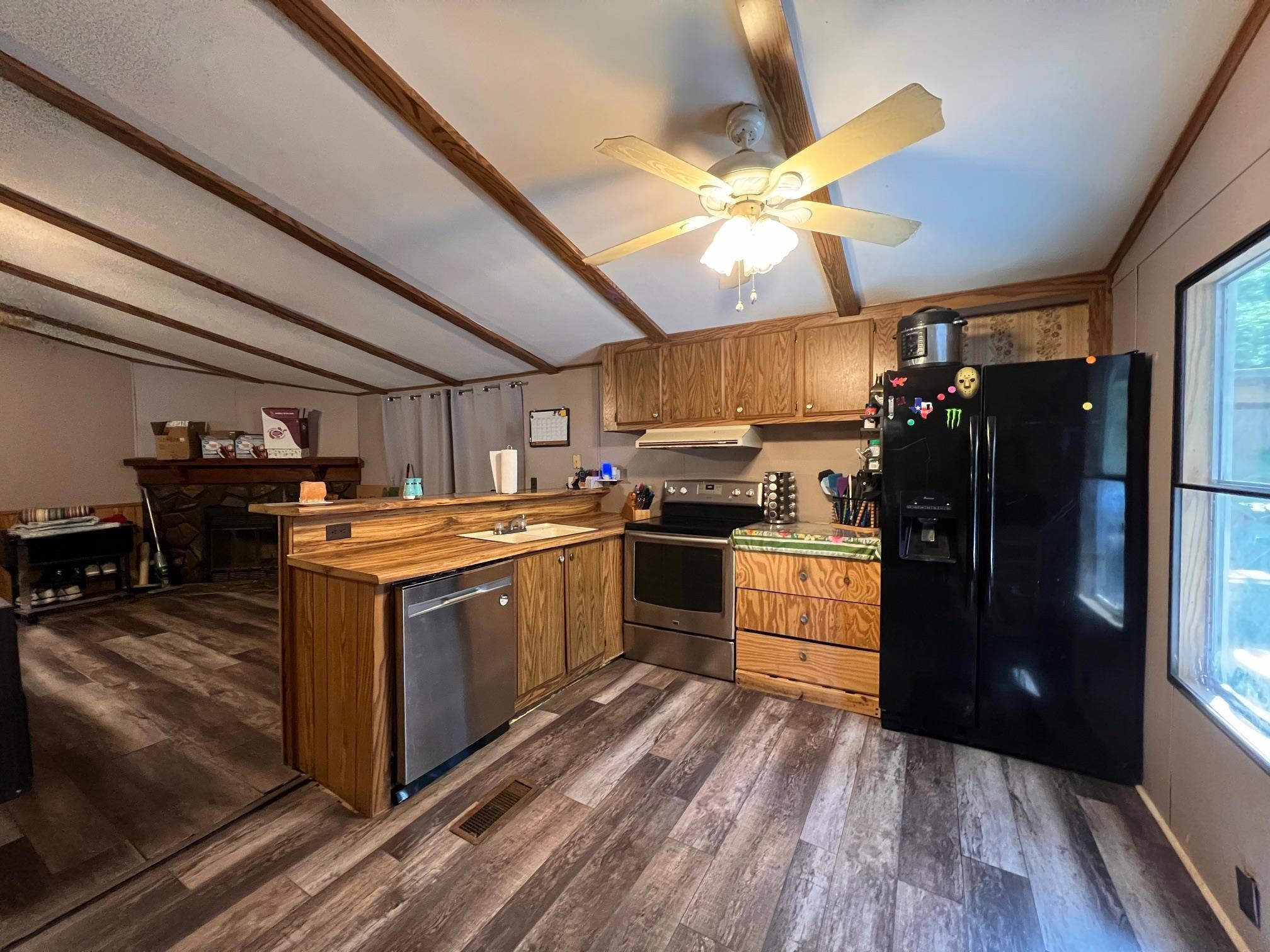 119 NANCY DR