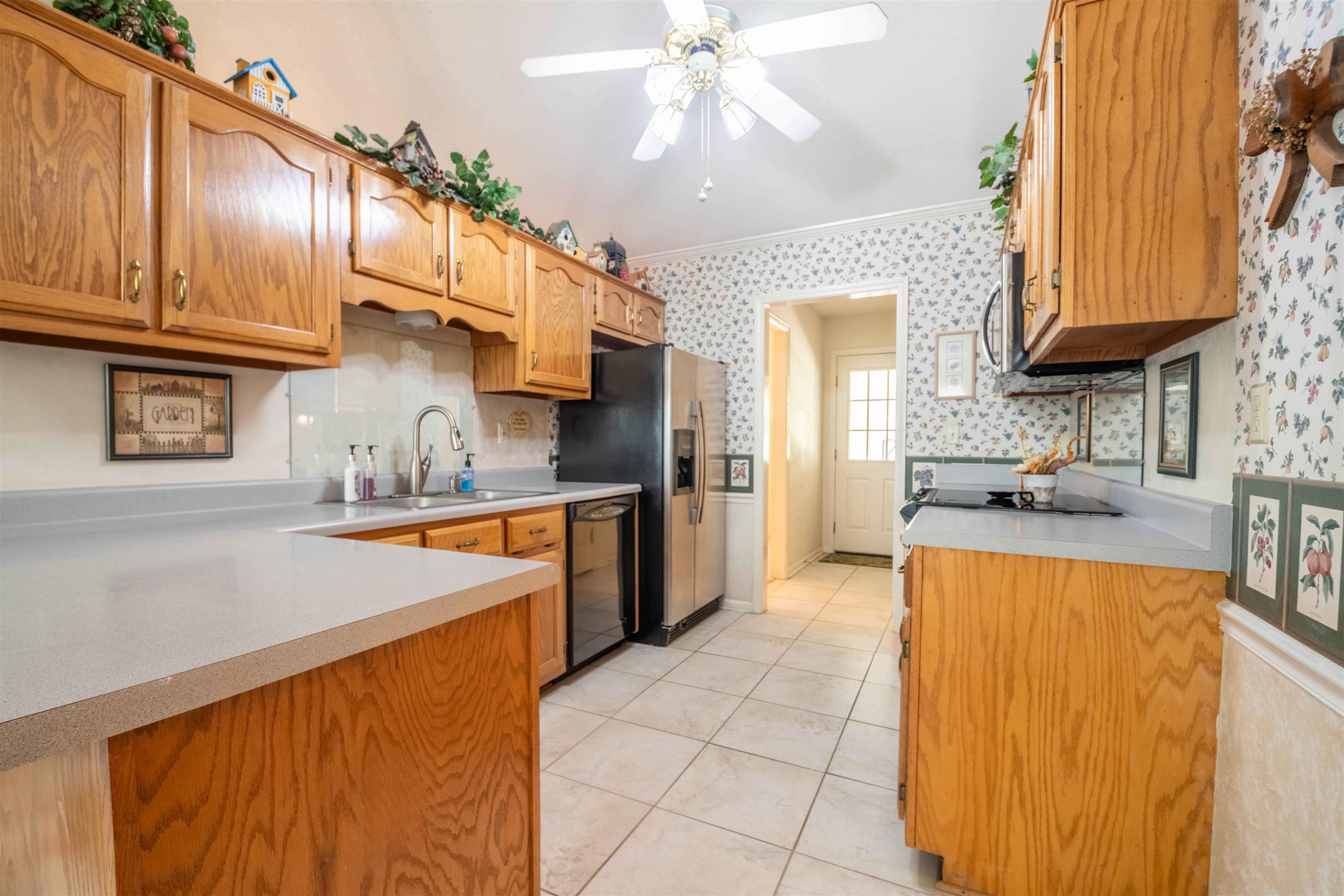 6558 LAUREL BLUFF CT