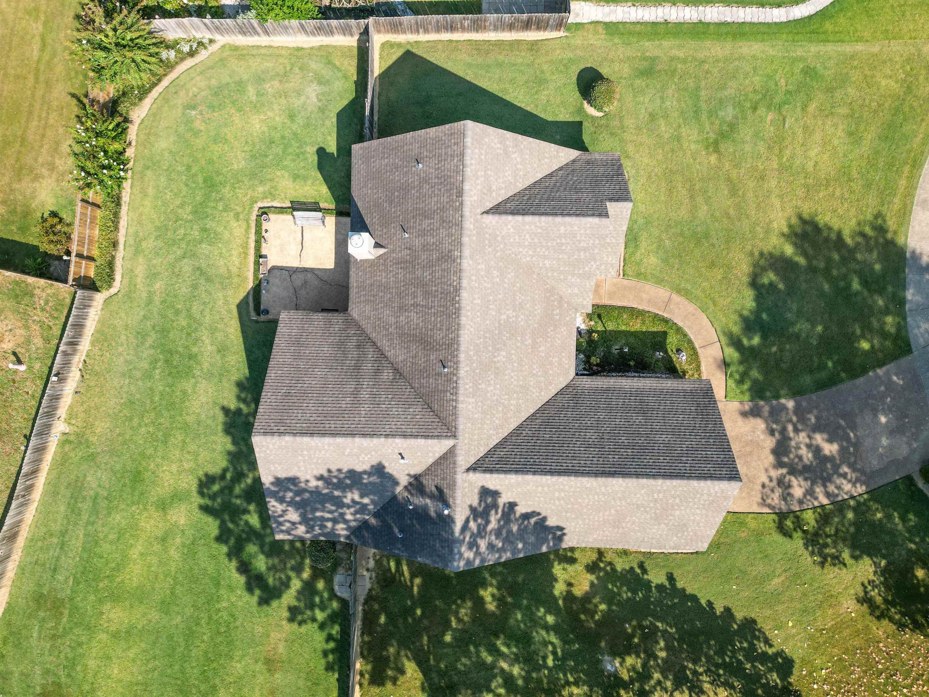 6558 LAUREL BLUFF CT