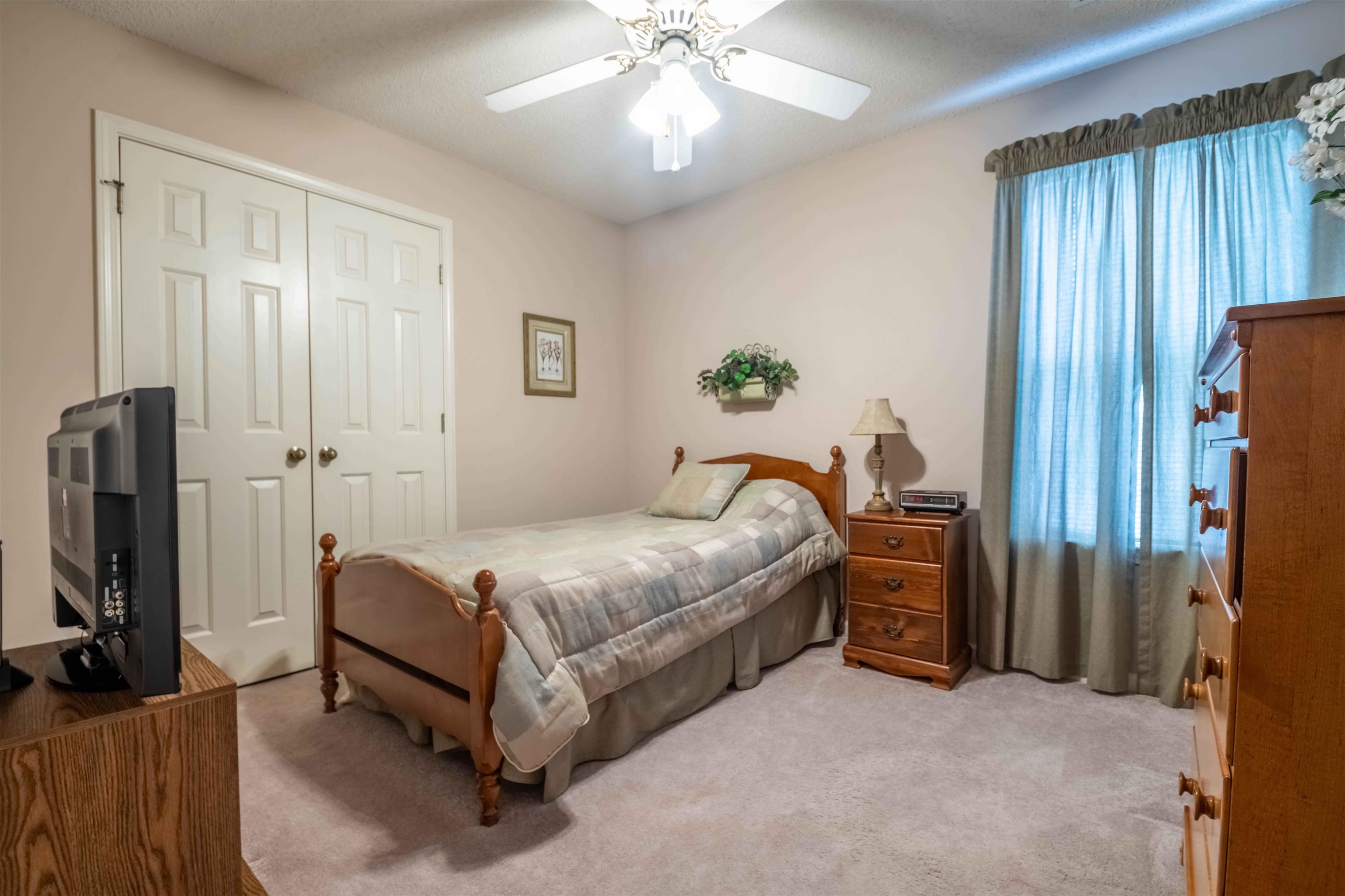 6558 LAUREL BLUFF CT