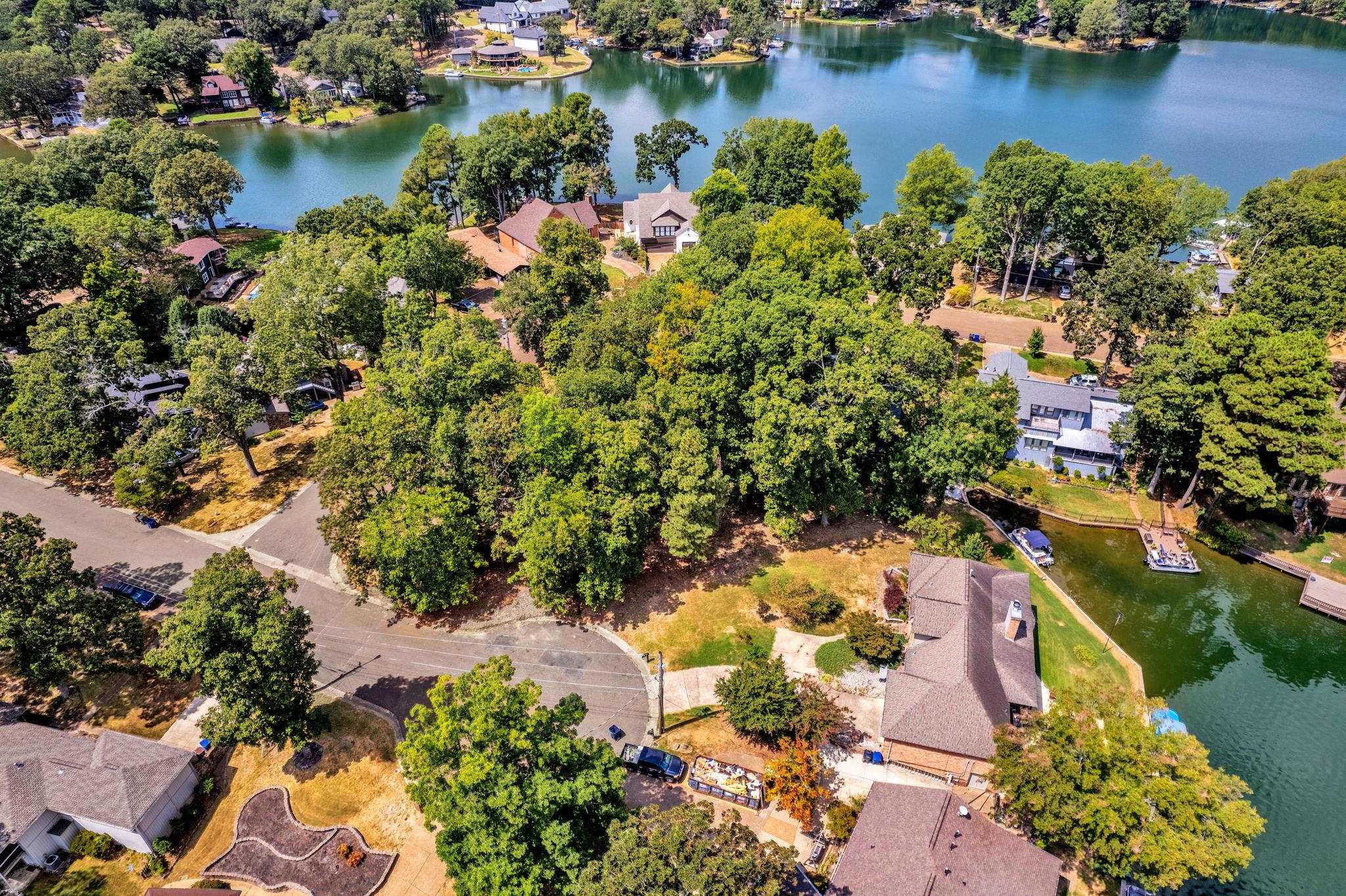 4158 WHITE CEDAR CV