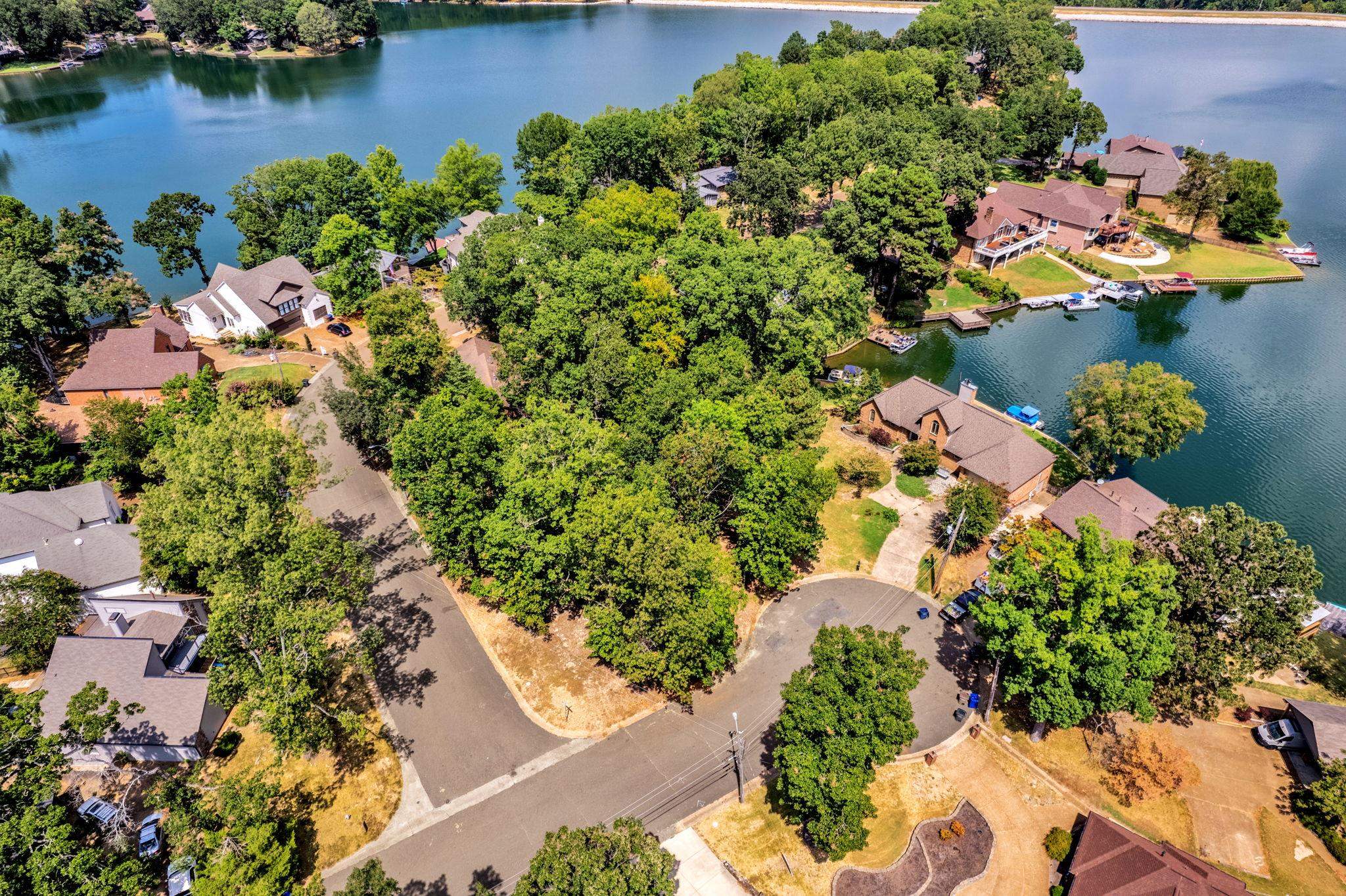 4158 WHITE CEDAR CV
