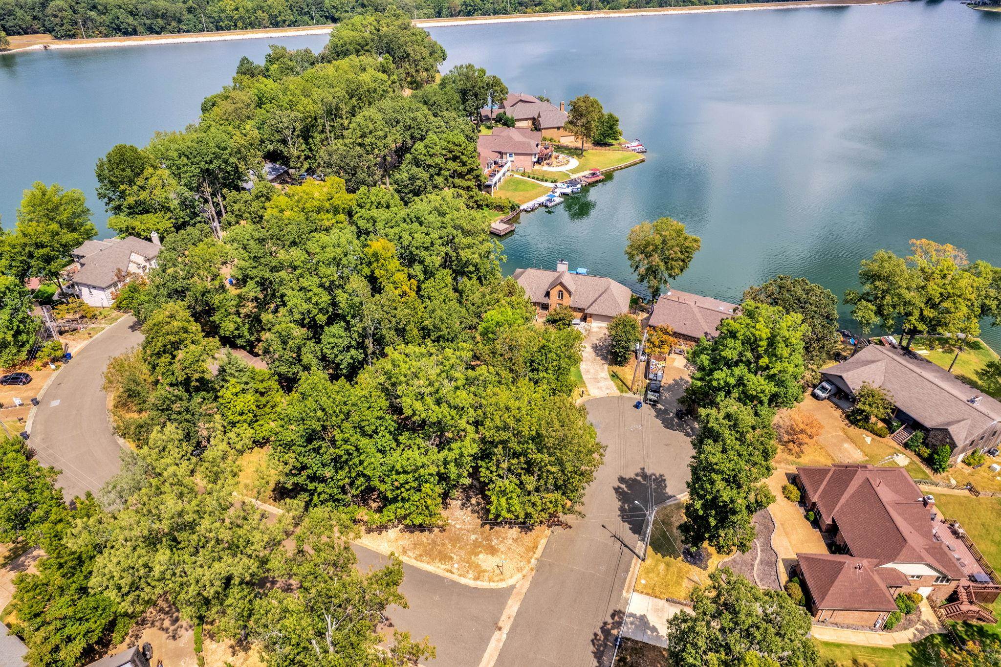 4158 WHITE CEDAR CV