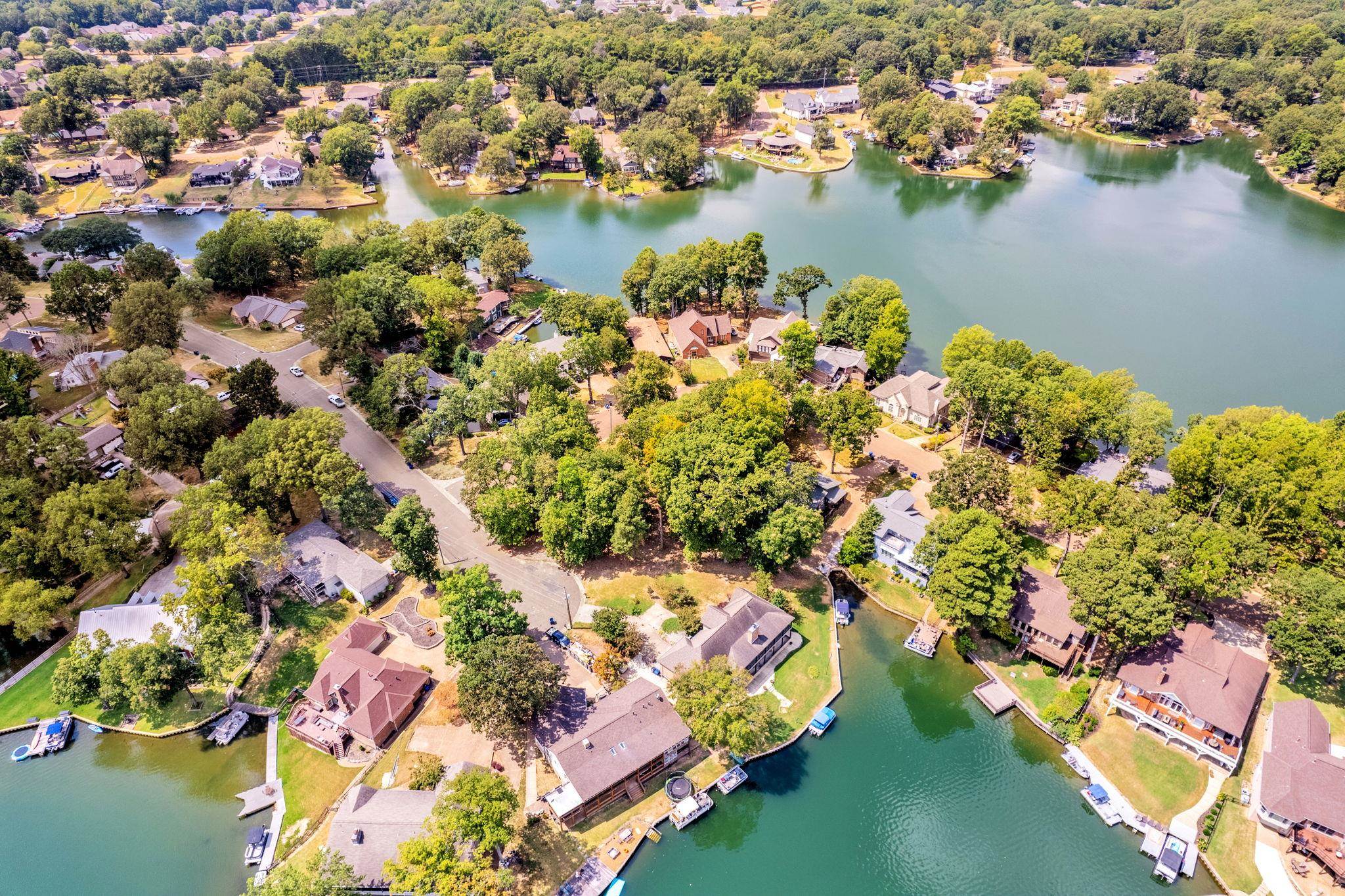 4158 WHITE CEDAR CV