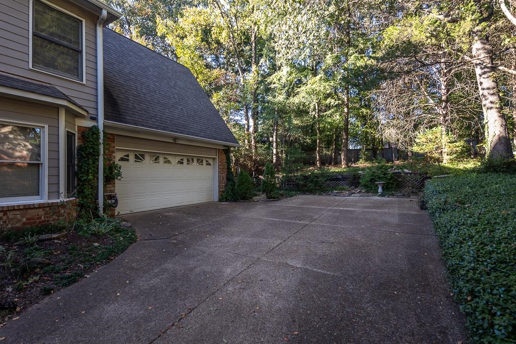 8294 GROVE CREEK CV