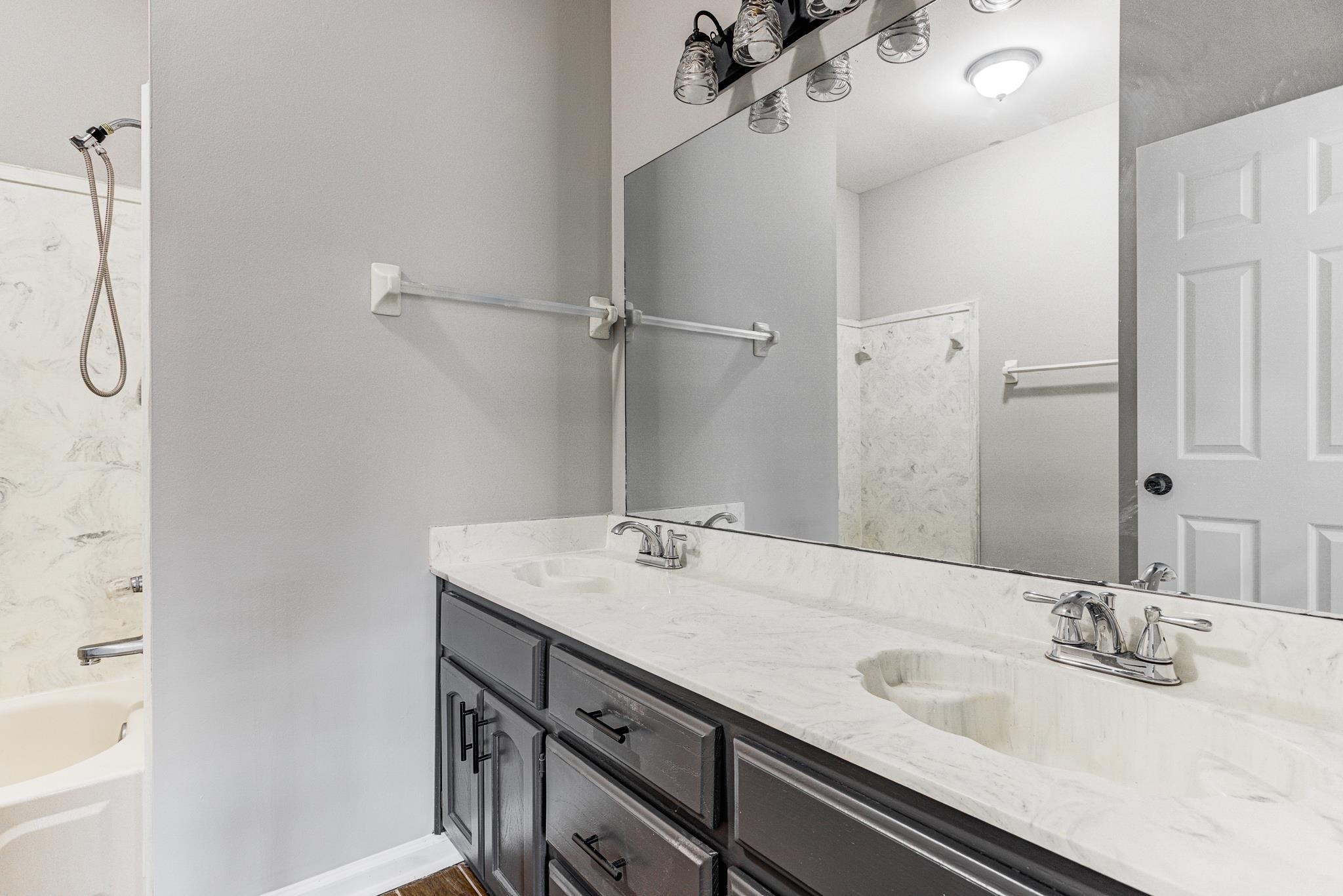 878 TIMBER GROVE CV