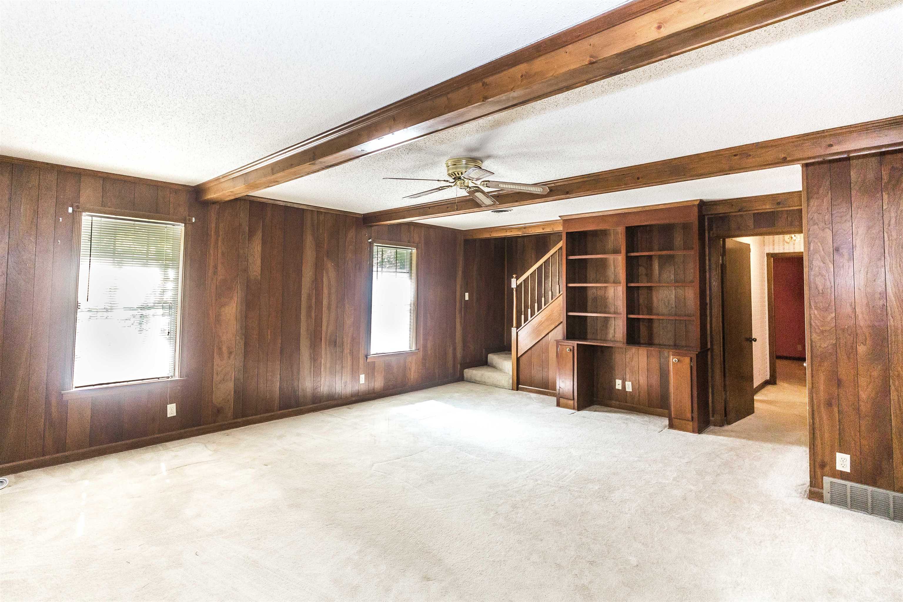 5583 CRESTVIEW RD