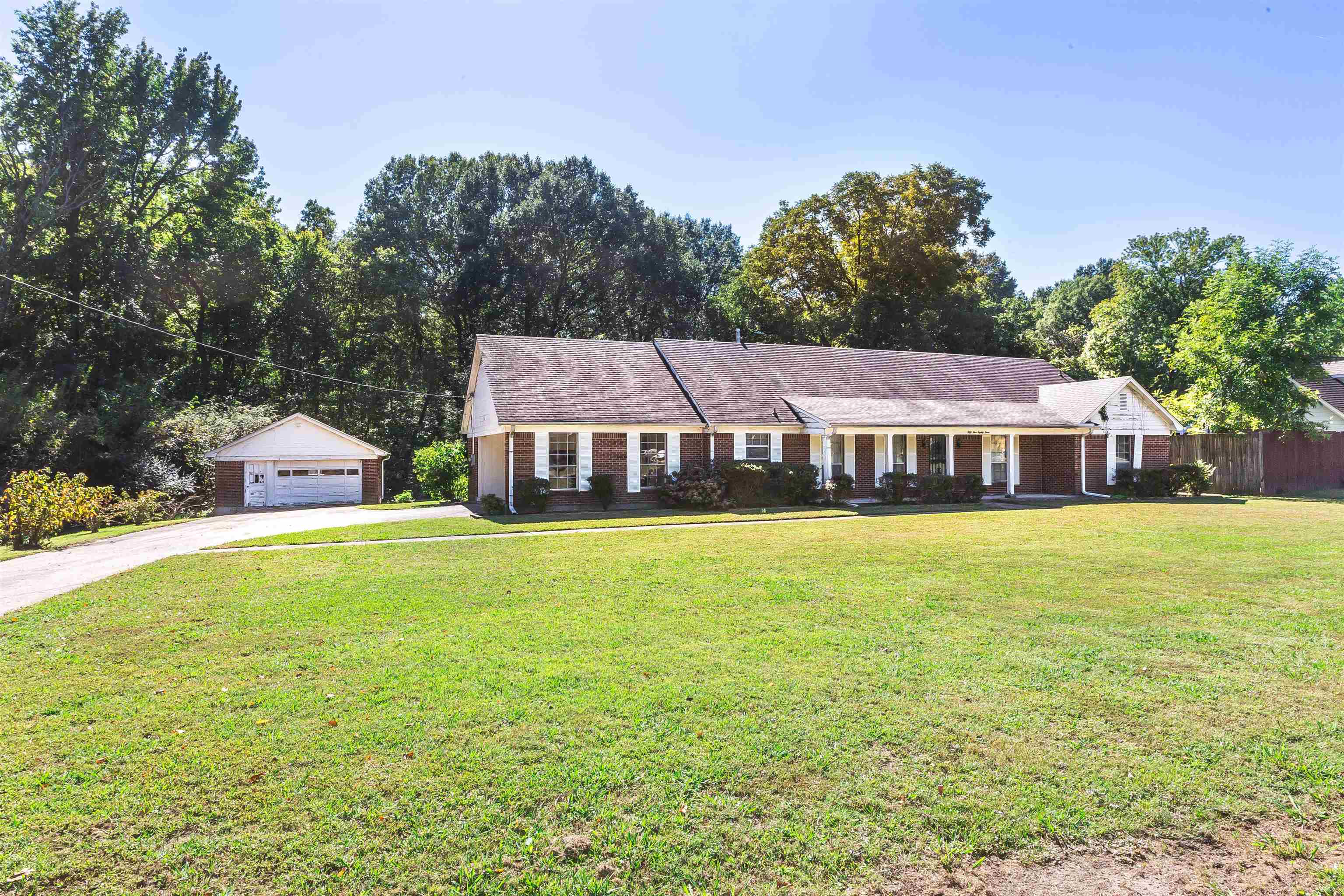 5583 CRESTVIEW RD